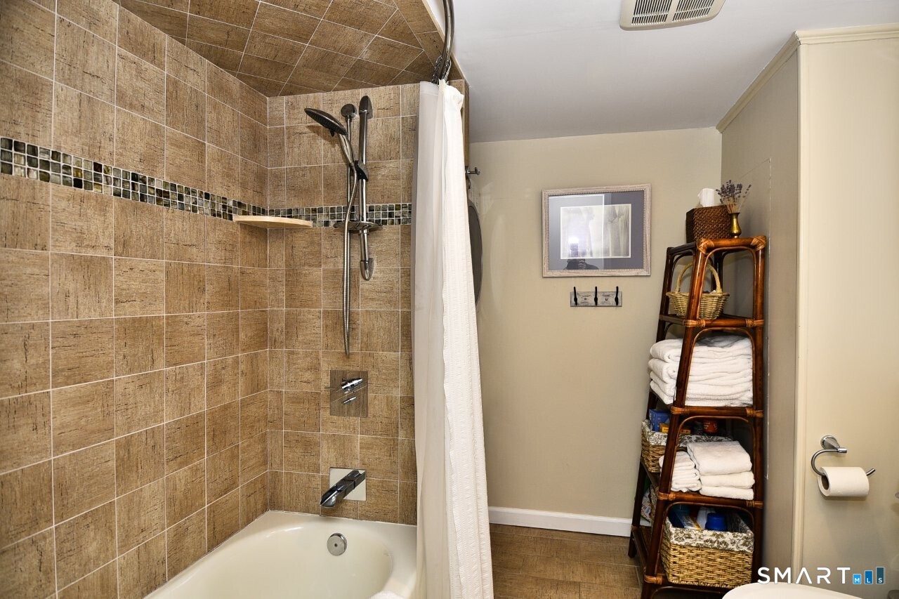 12 Norwood Avenue Property Photo 25