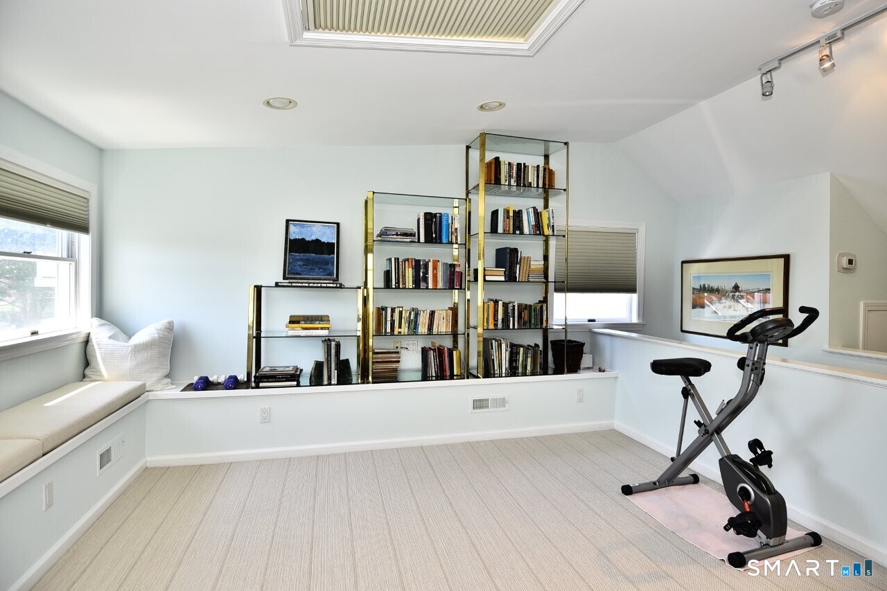 12 Norwood Avenue Property Photo 26
