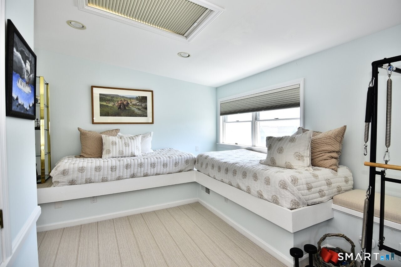 12 Norwood Avenue Property Photo 27
