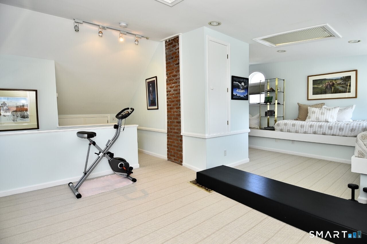 12 Norwood Avenue Property Photo 28