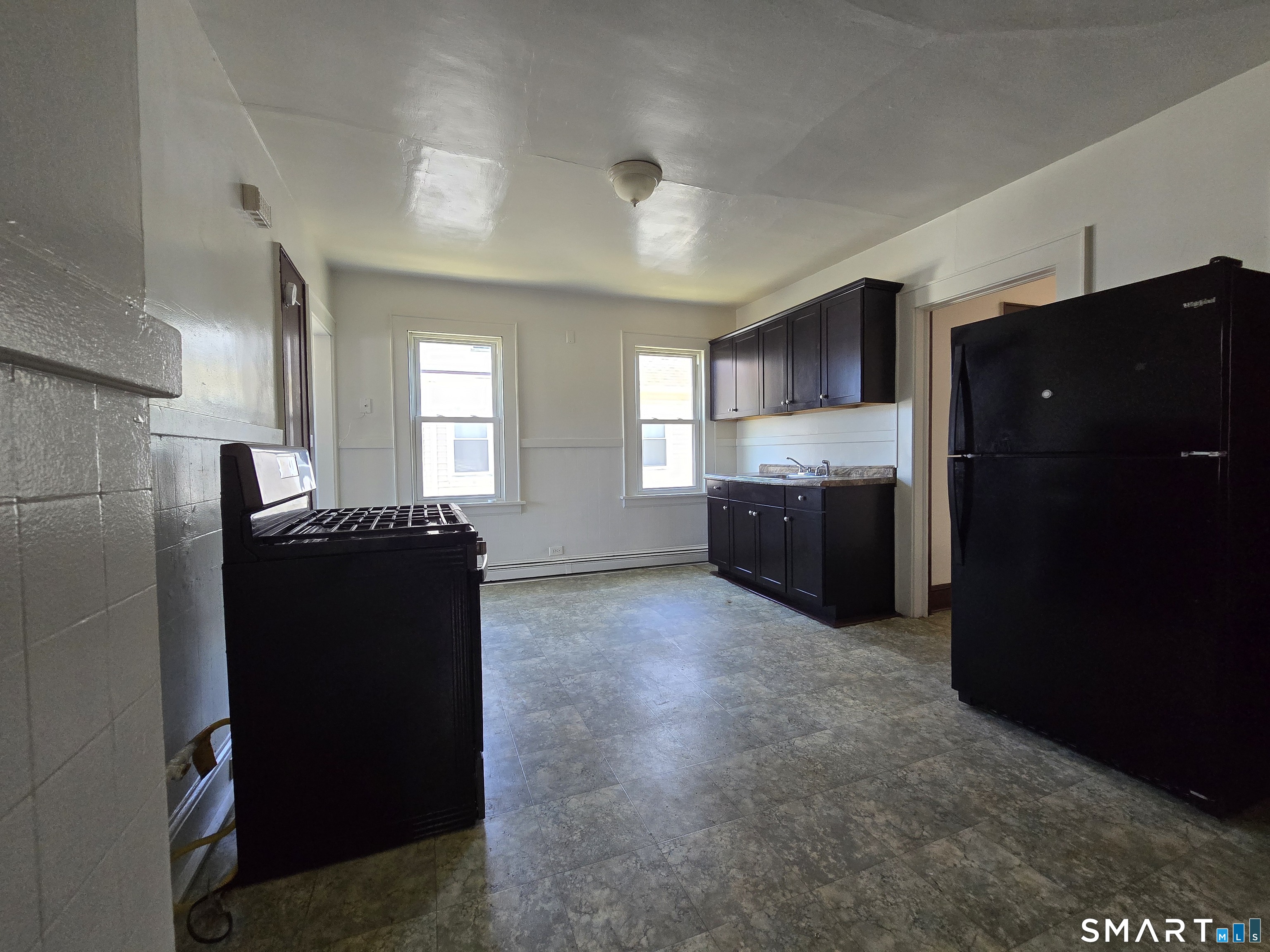125 Hollister Avenue Property Photo 1