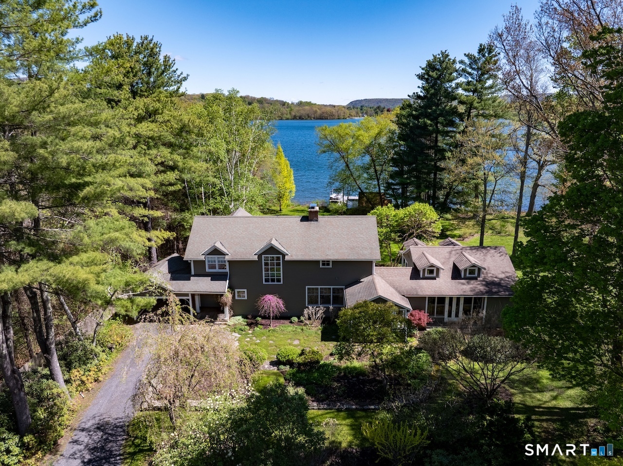 165 Interlaken Road Property Photo 3