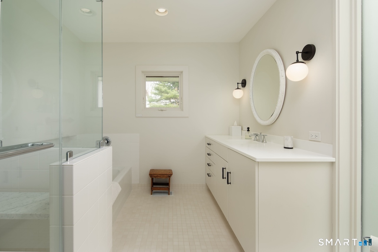165 Interlaken Road Property Photo 18