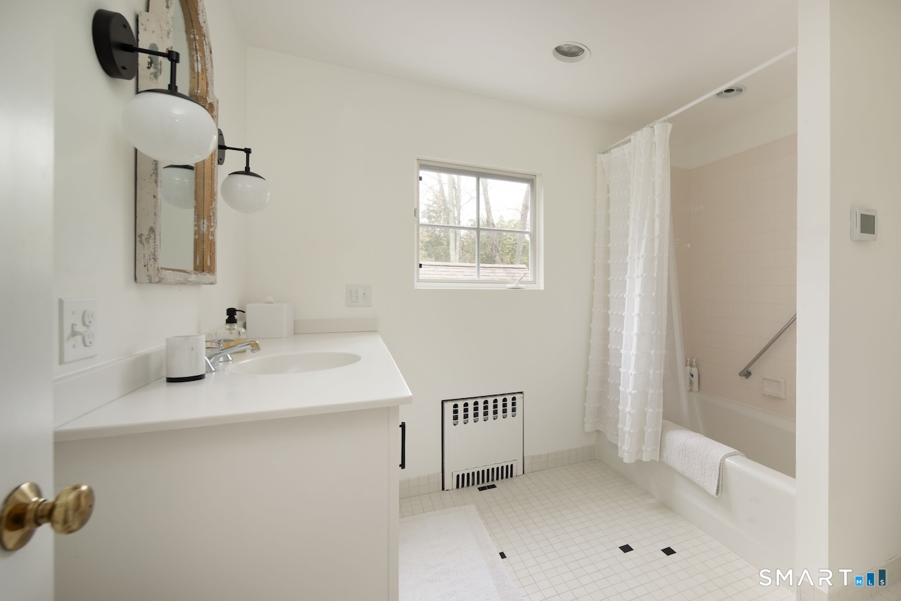 165 Interlaken Road Property Photo 24