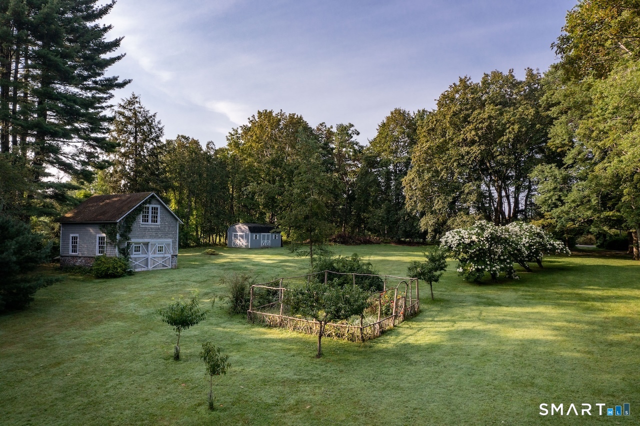 165 Interlaken Road Property Photo 28