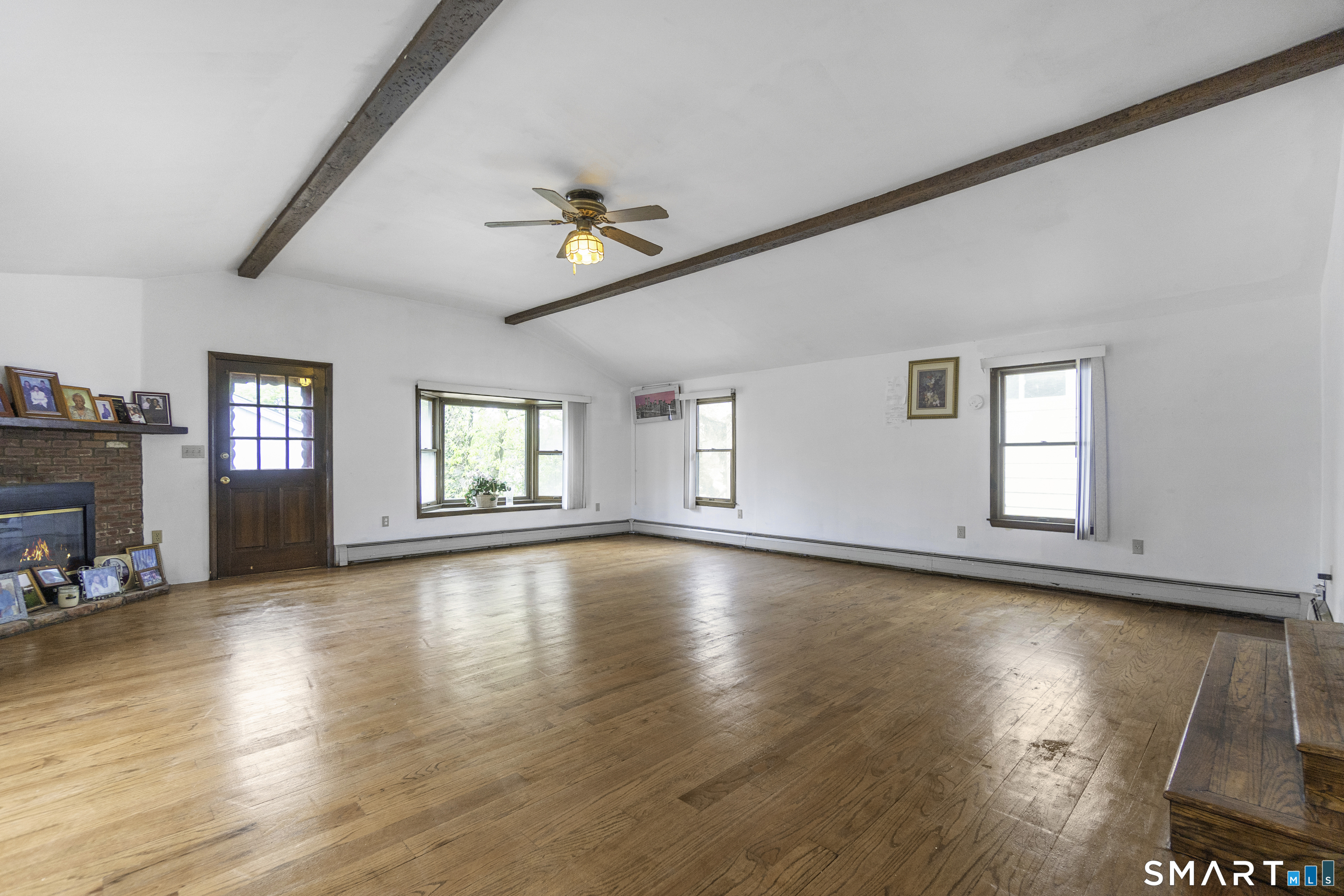 33 Colonial 9 Road Property Photo 16
