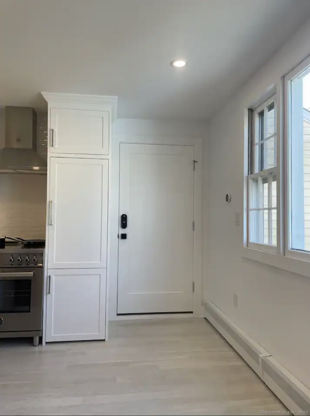 276 Bruce Park Avenue Property Photo 14