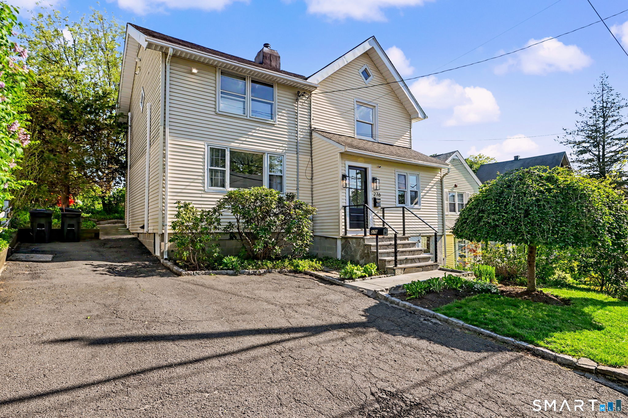 276 Bruce Park Avenue Property Photo 16