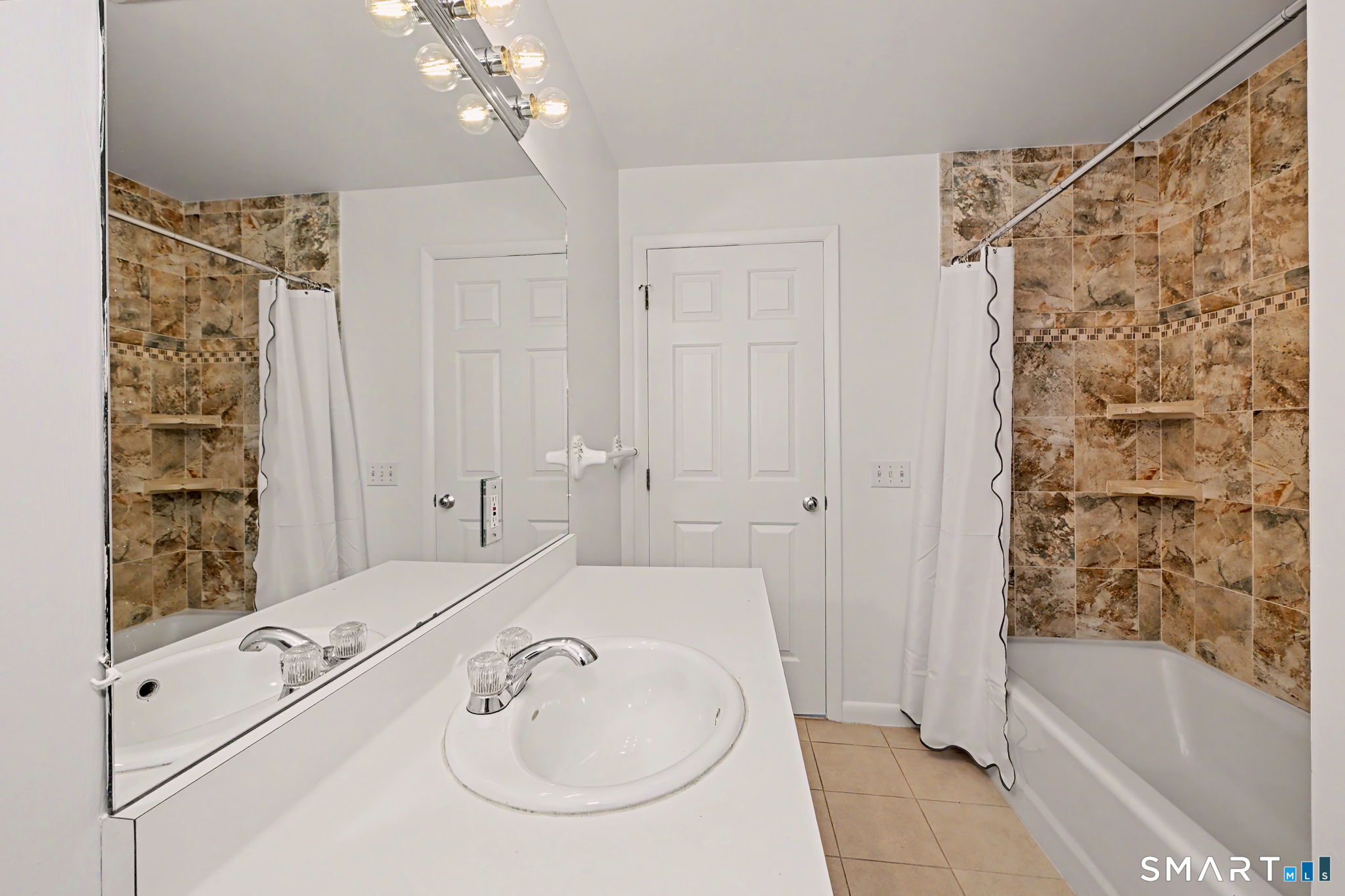276 Bruce Park Avenue Property Photo 25