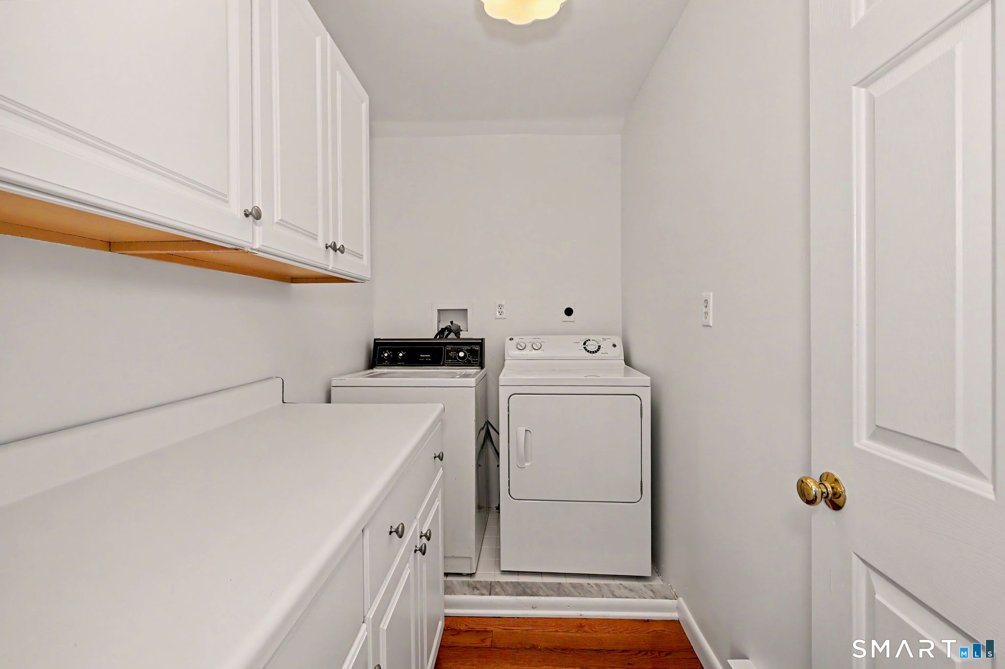 276 Bruce Park Avenue Property Photo 27