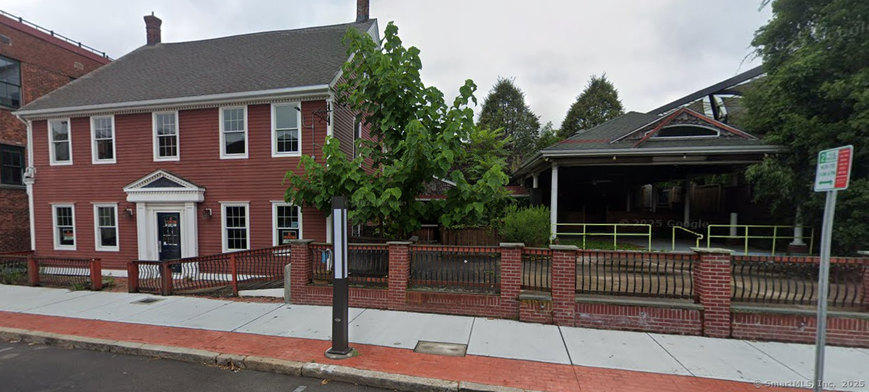 109-111 Bank Street Property Photo 3