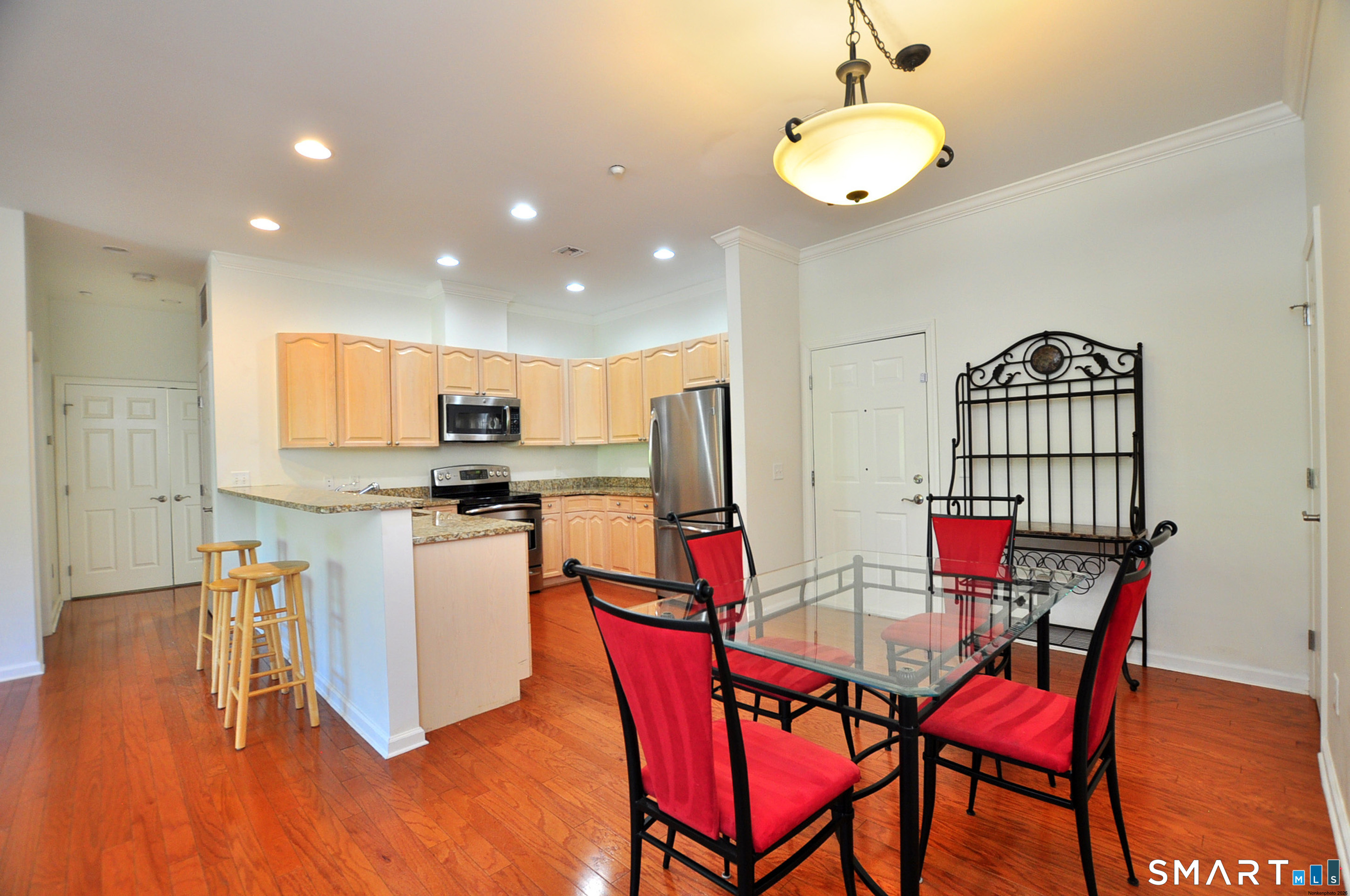 1 King Philip 218 Drive Property Photo 10