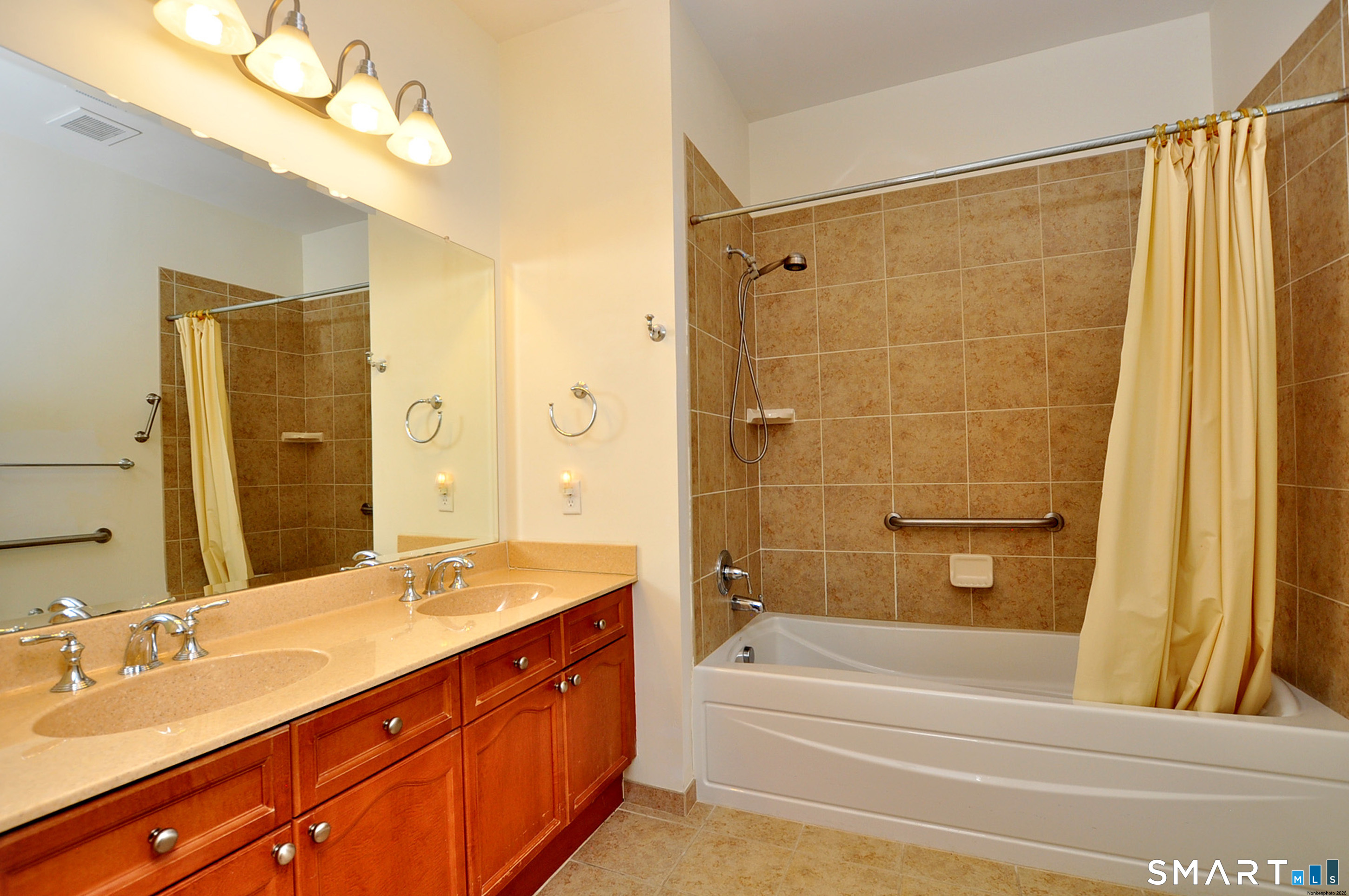 1 King Philip 218 Drive Property Photo 24