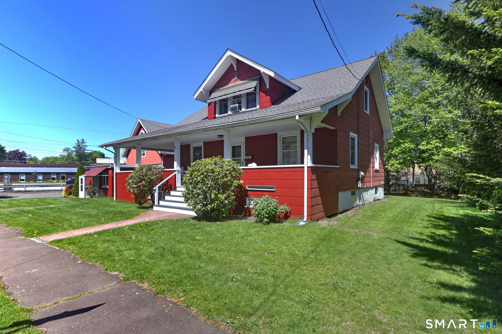 231 River West Street Property Photo 2