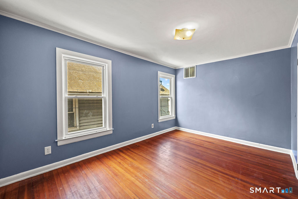 13 Portland Street Property Photo 16