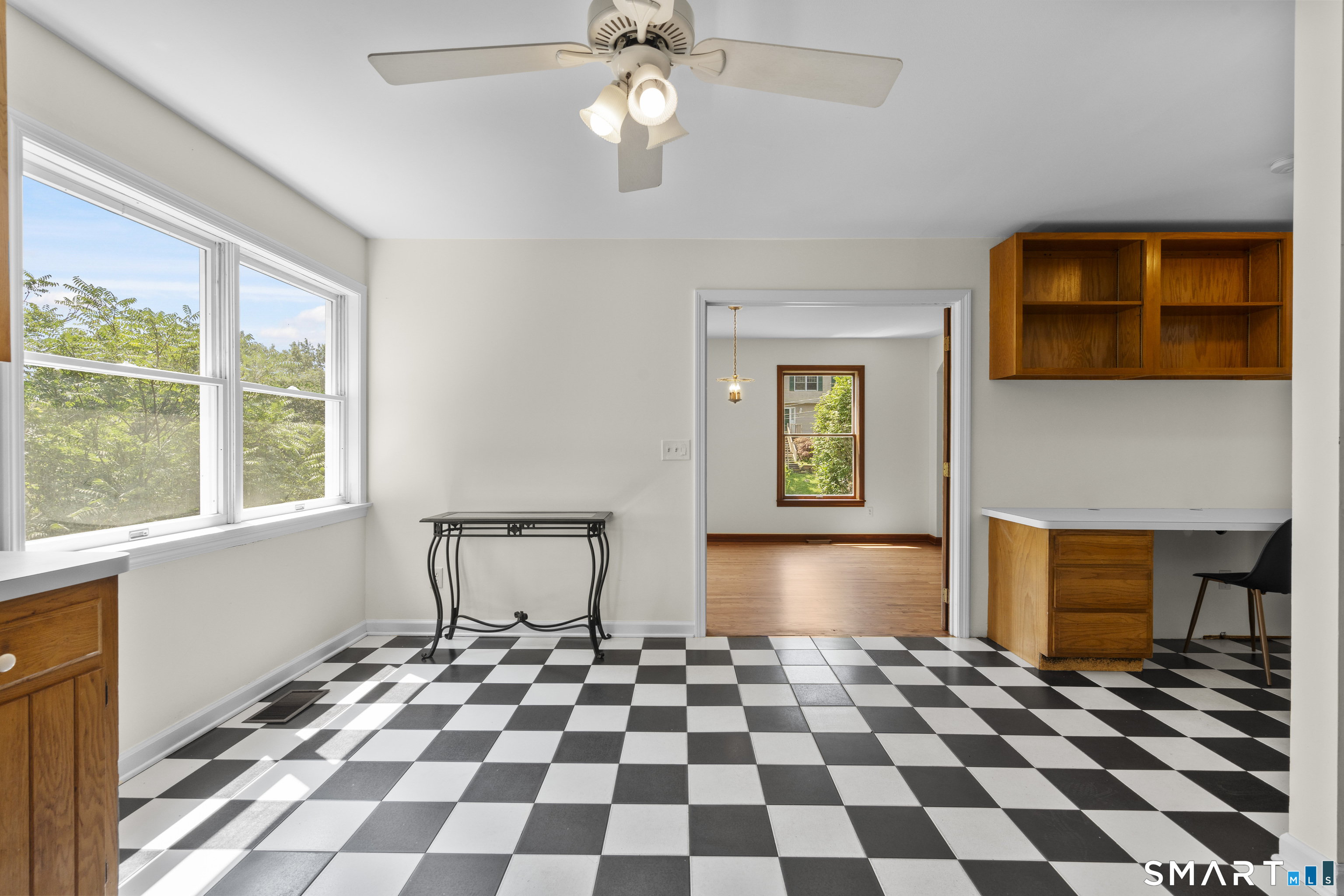 128 Midwood Avenue Property Photo 5