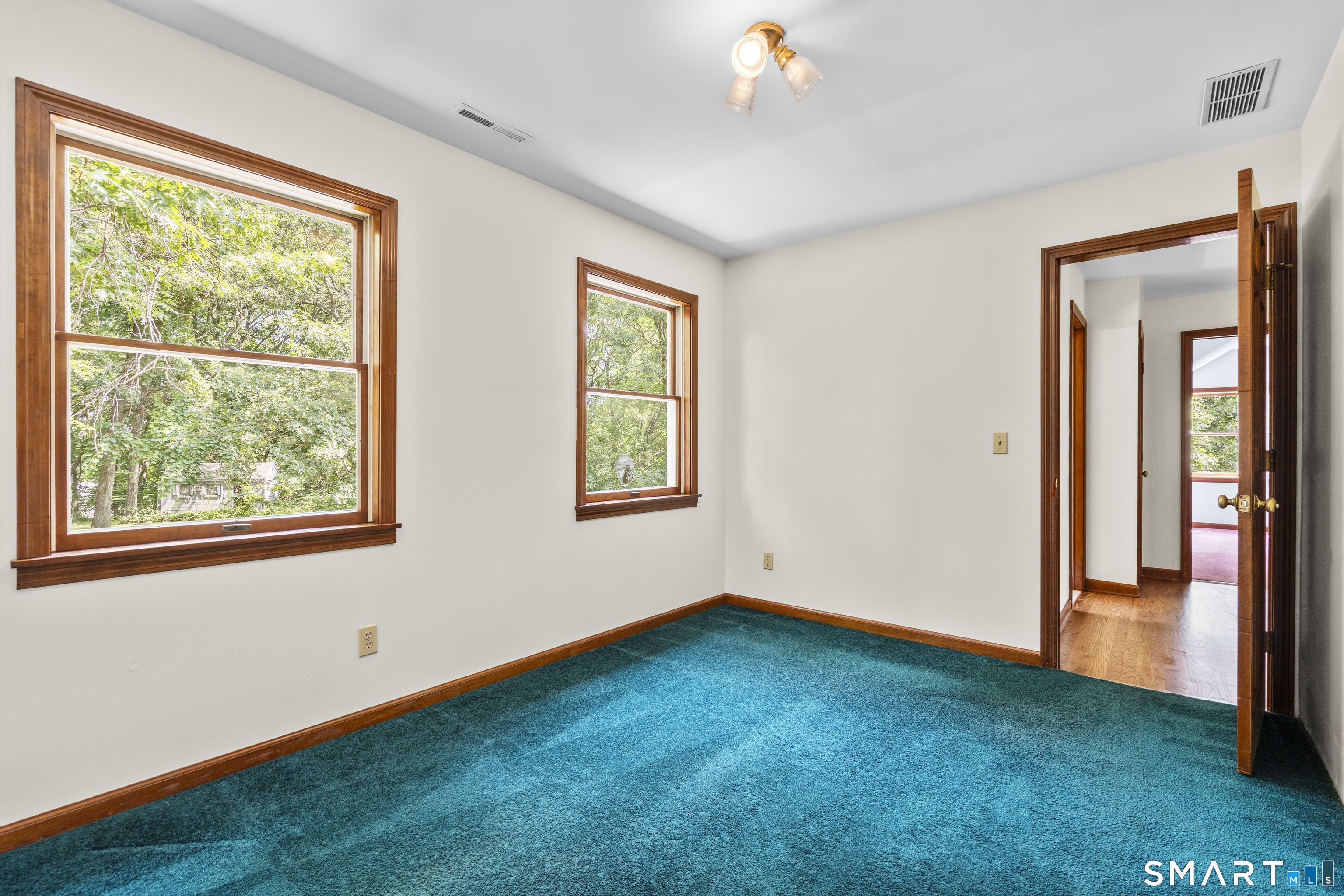 128 Midwood Avenue Property Photo 16