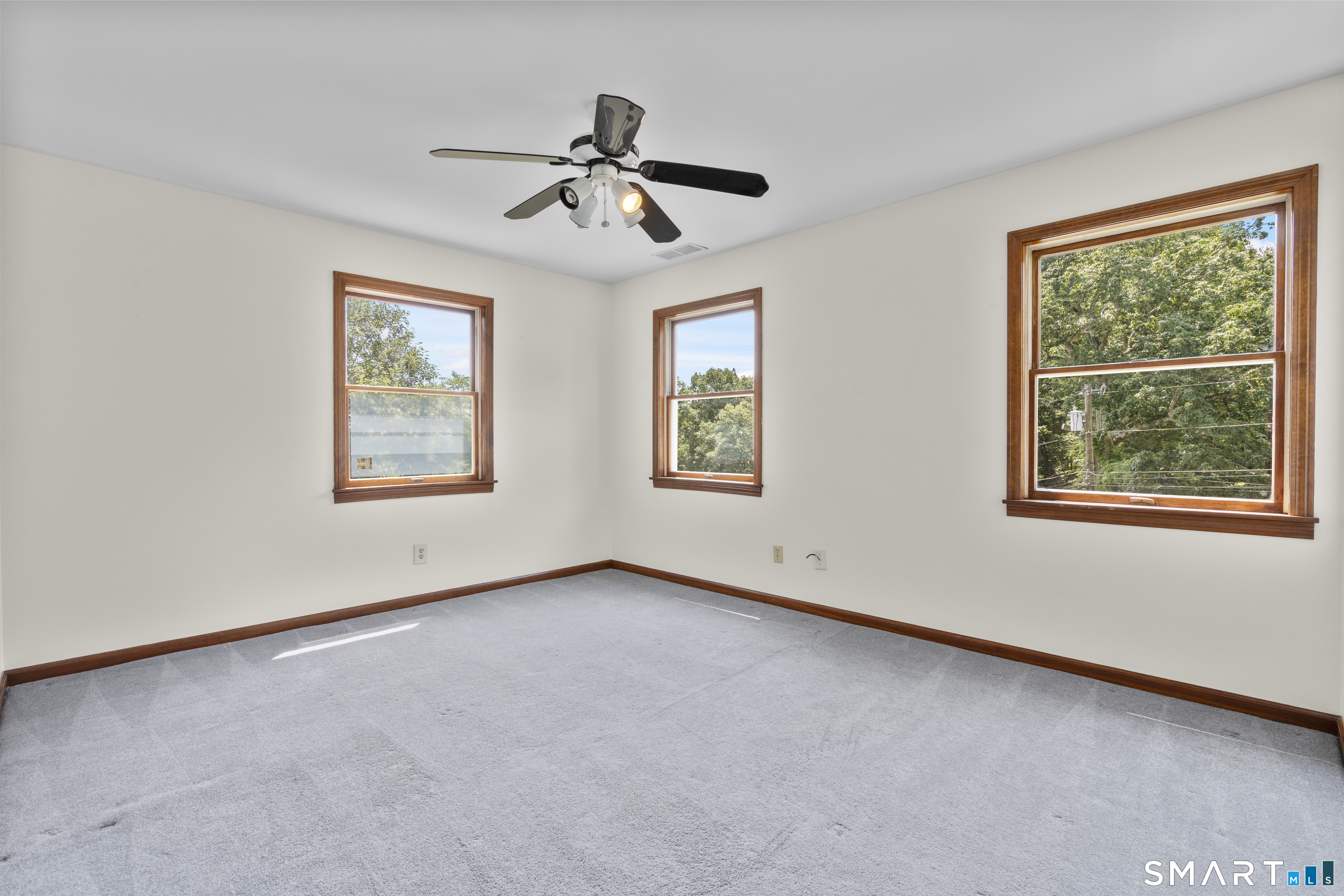 128 Midwood Avenue Property Photo 21