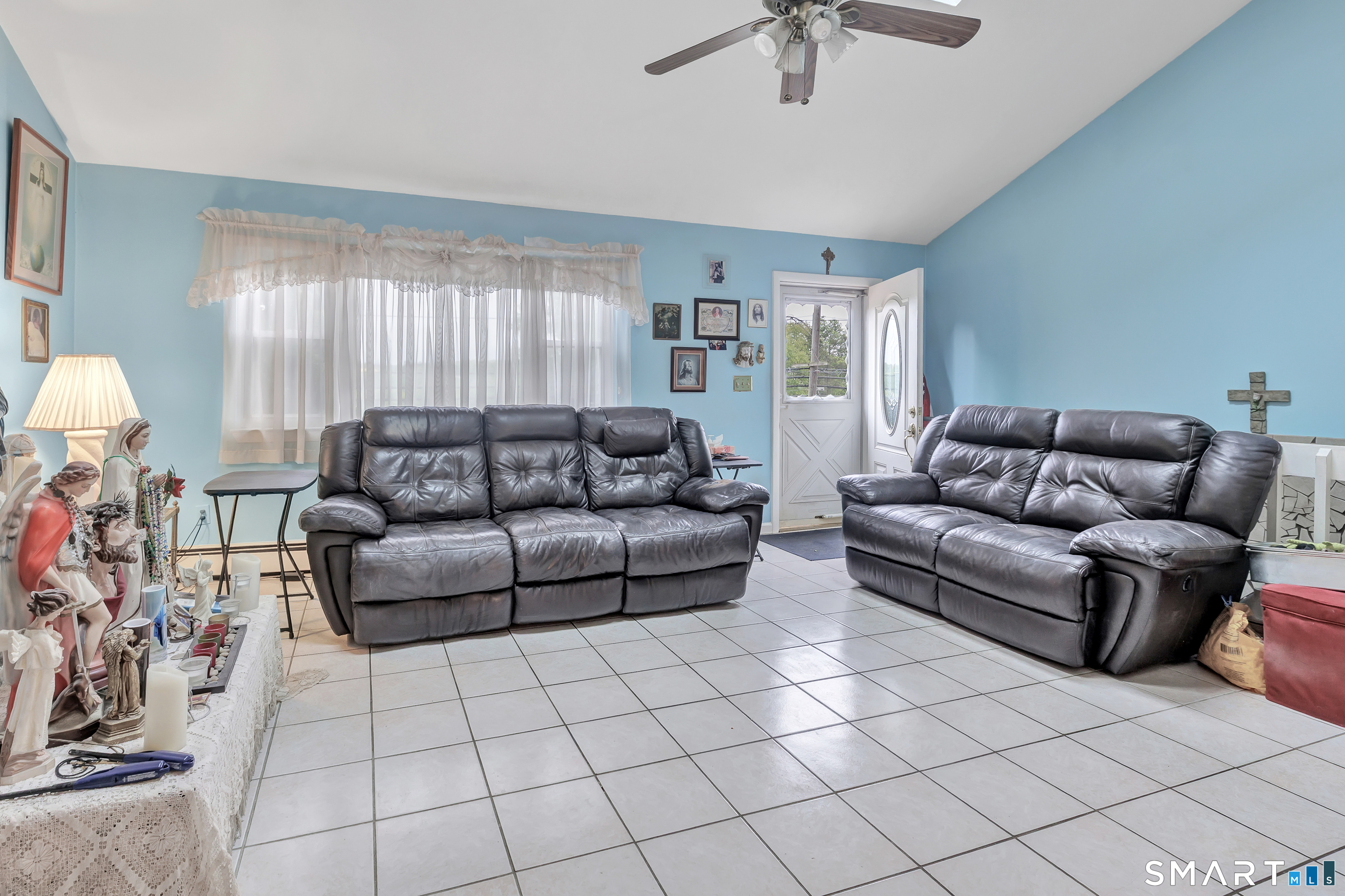 123 River Road Property Photo 2