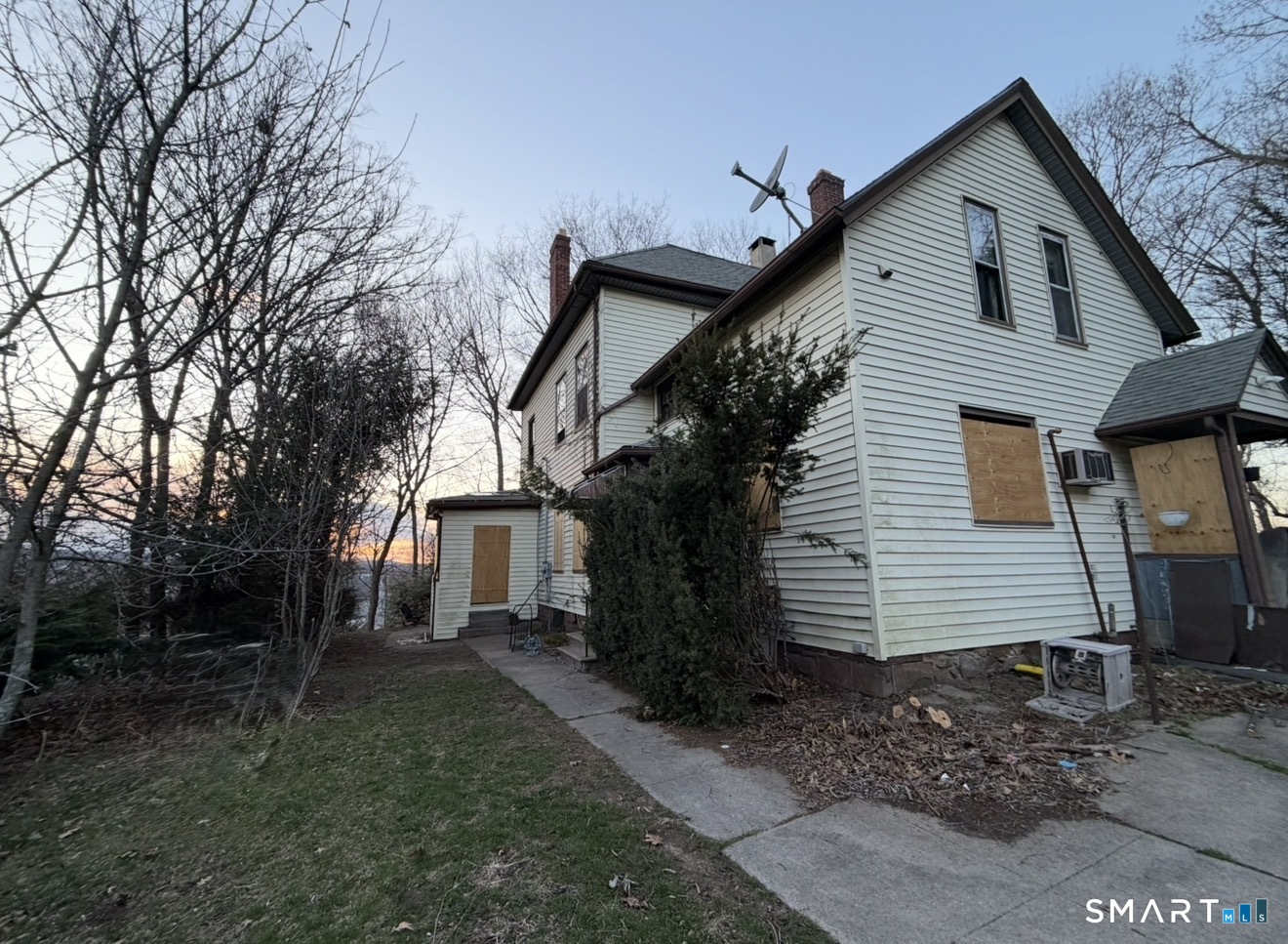 76 Chapman Avenue Property Photo 1