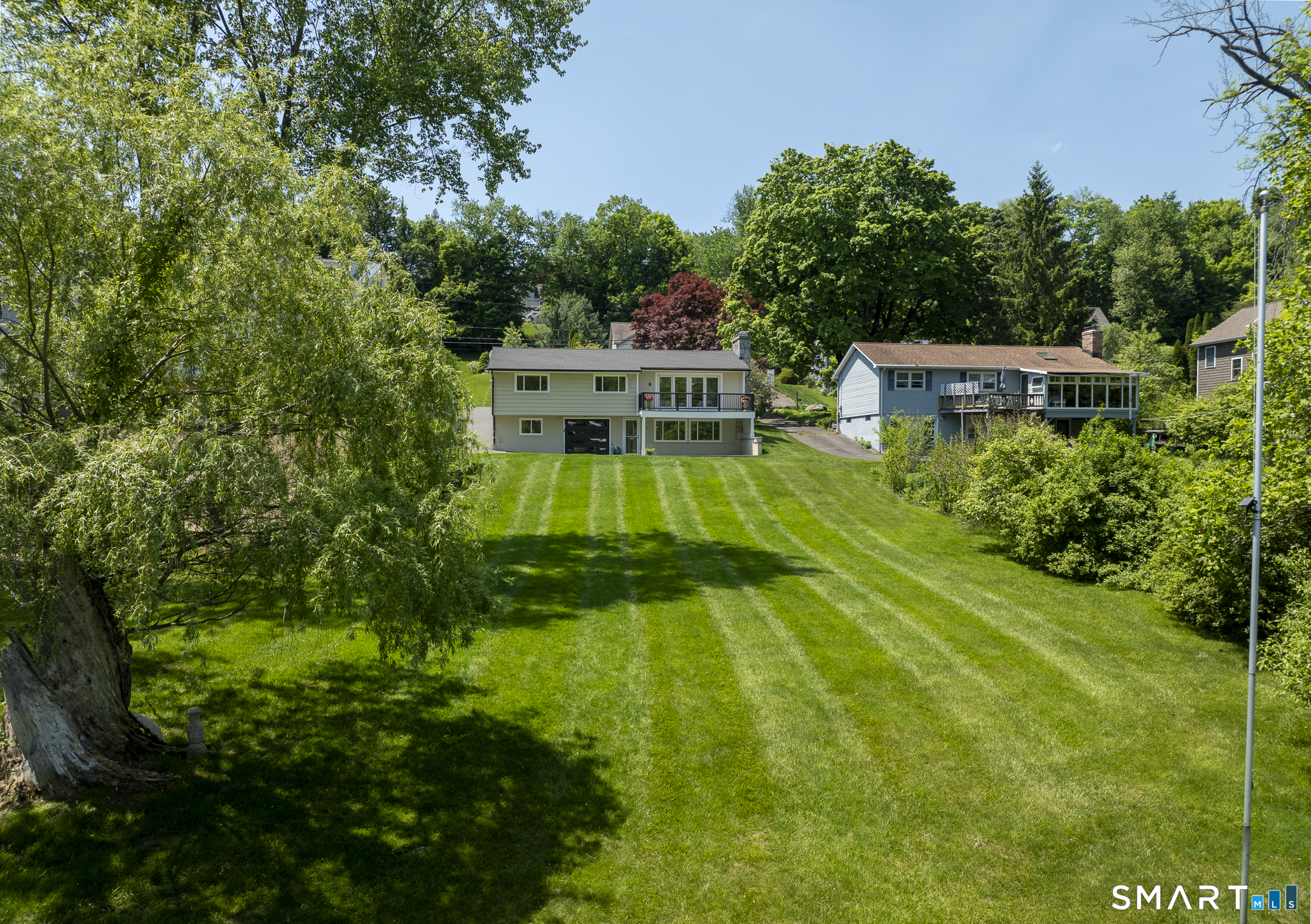 22 Lake Shore North Drive Property Photo 3