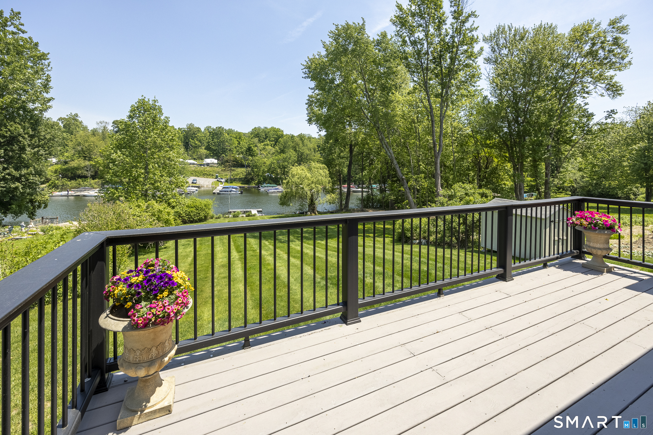 22 Lake Shore North Drive Property Photo 12