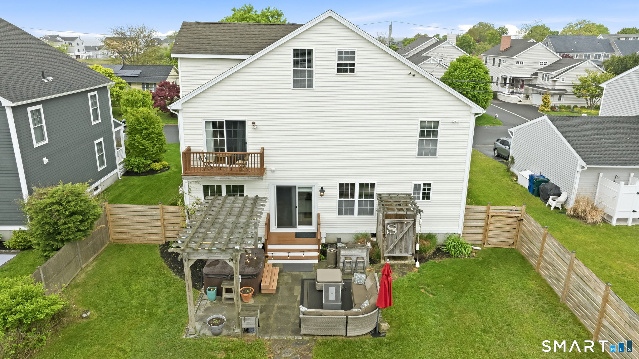 80 Third Avenue Property Photo 9