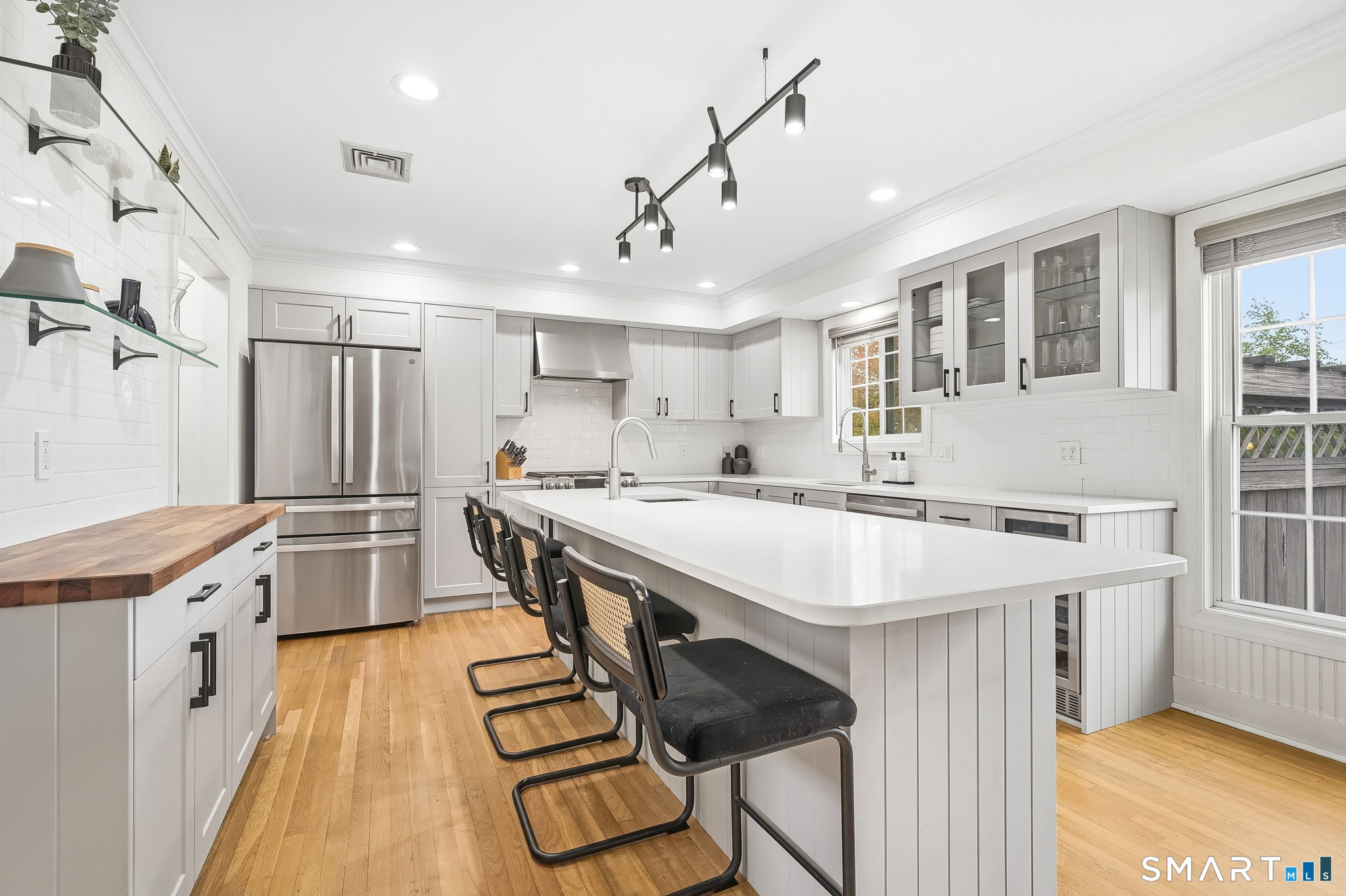 80 Third Avenue Property Photo 11