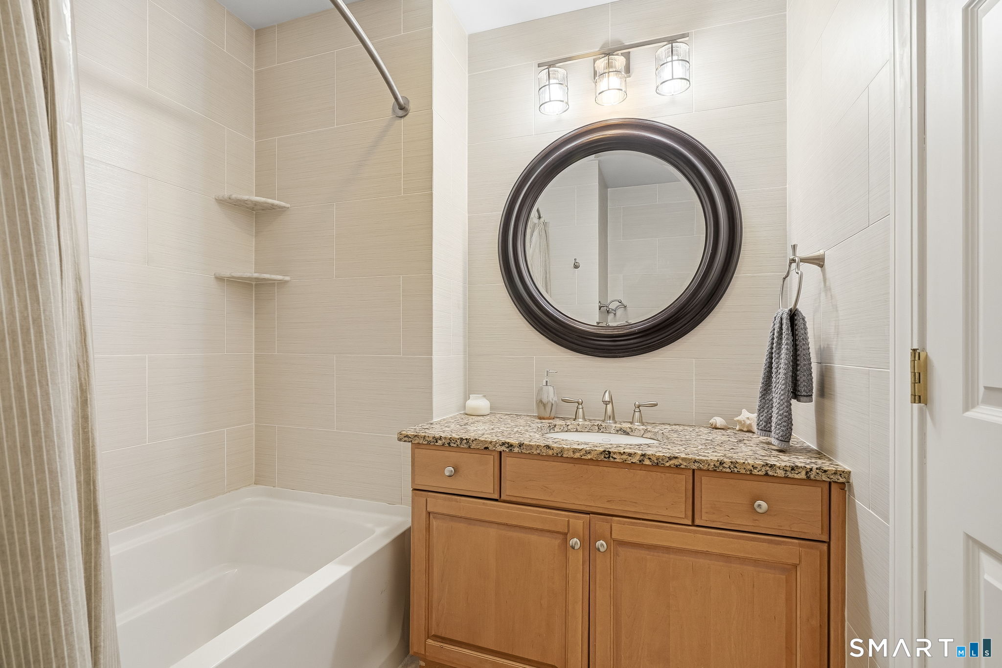 80 Third Avenue Property Photo 36