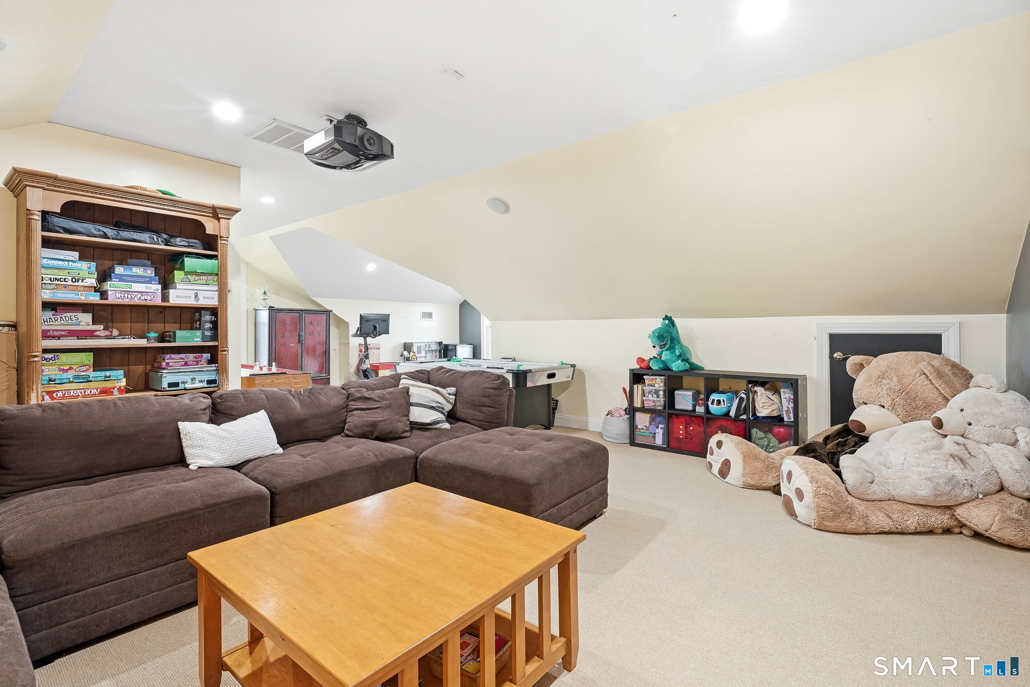 80 Third Avenue Property Photo 40