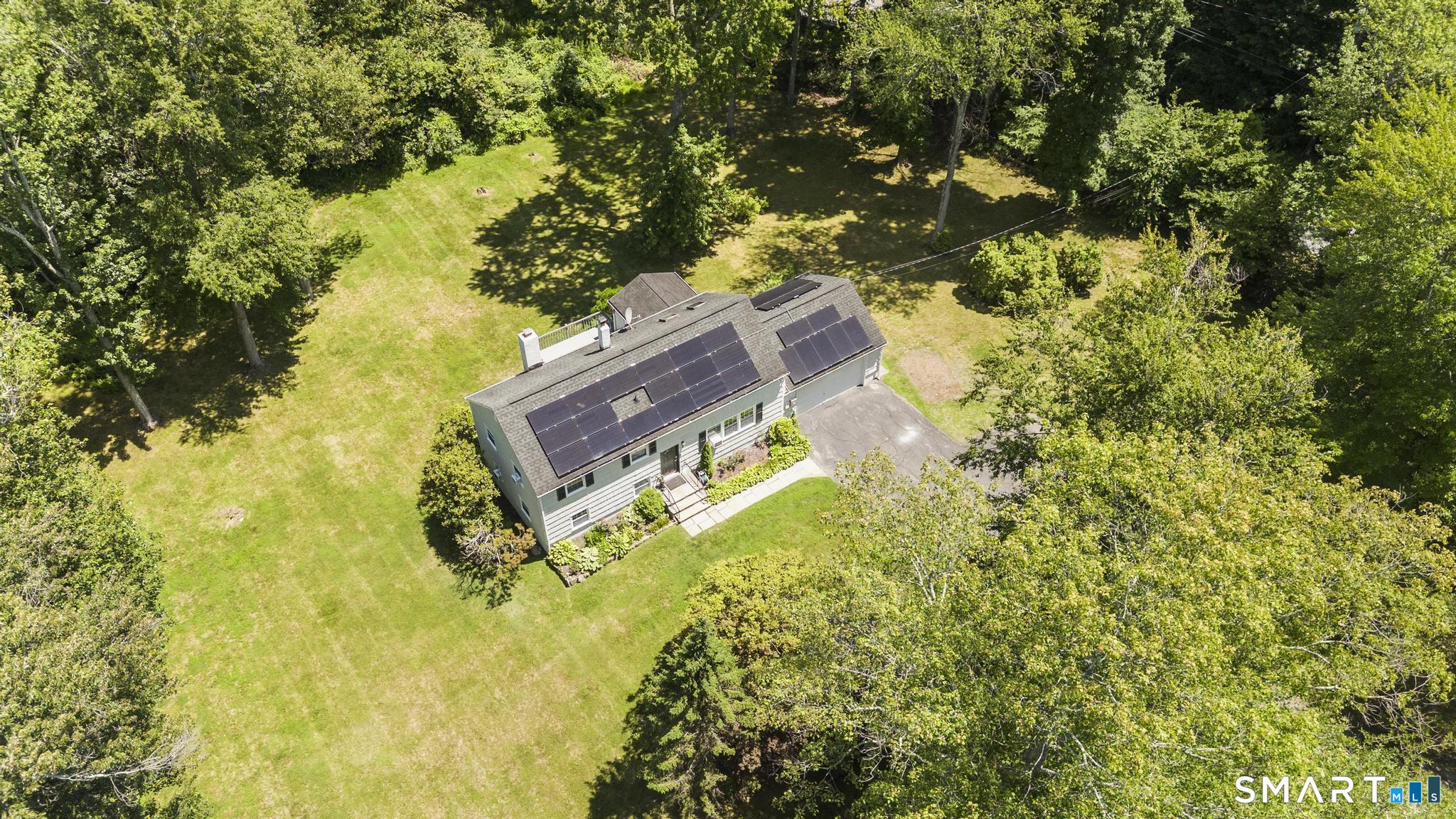 8 Ground Pine Road Property Photo 2