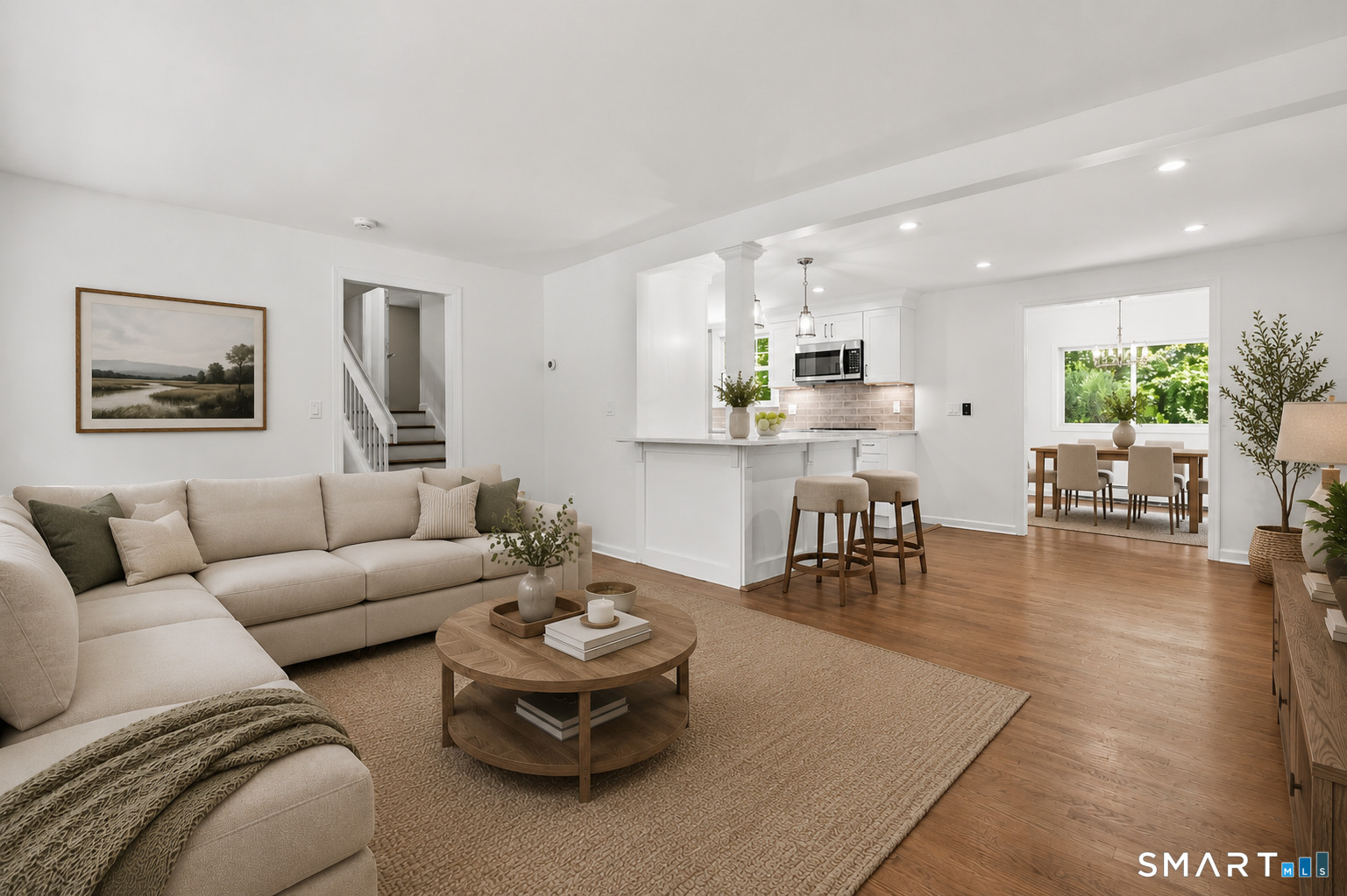 8 Ground Pine Road Property Photo 4