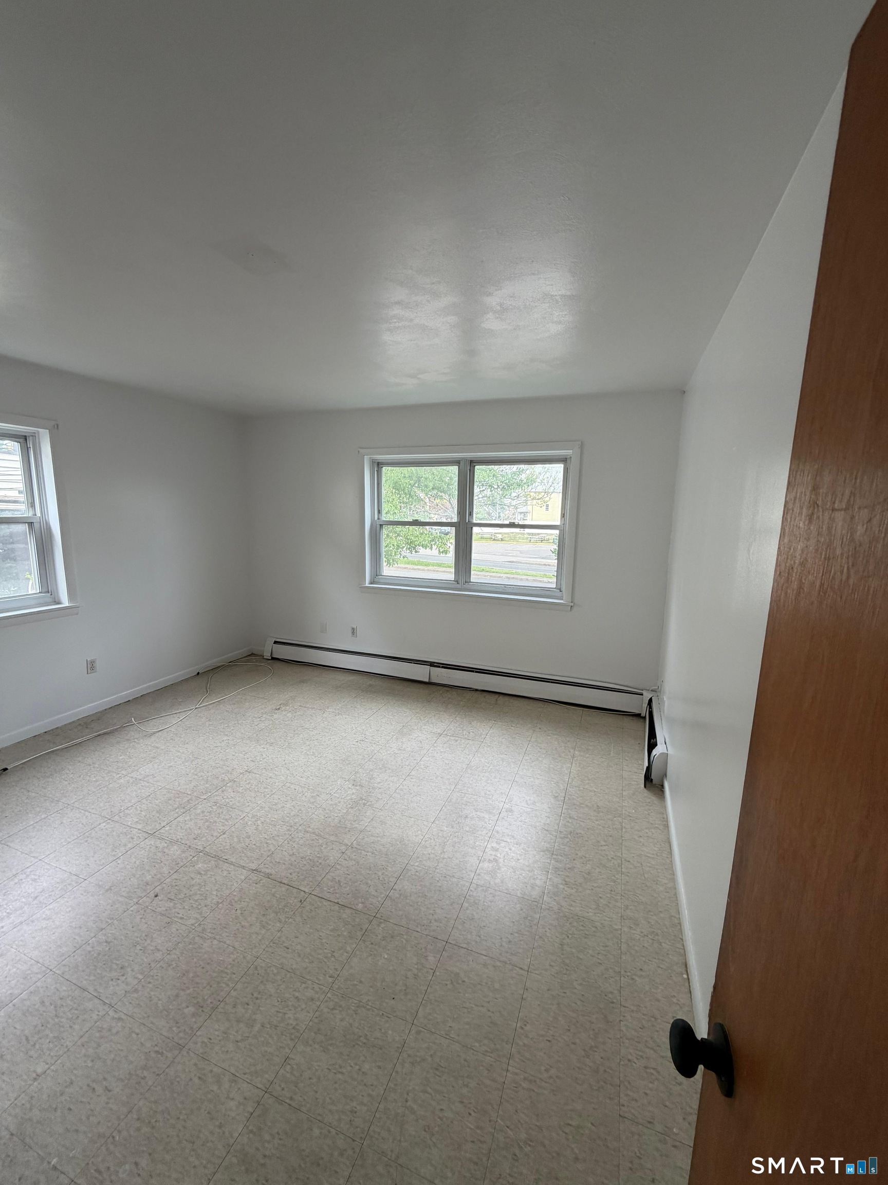 2240 Main East 1d Street Property Photo 4