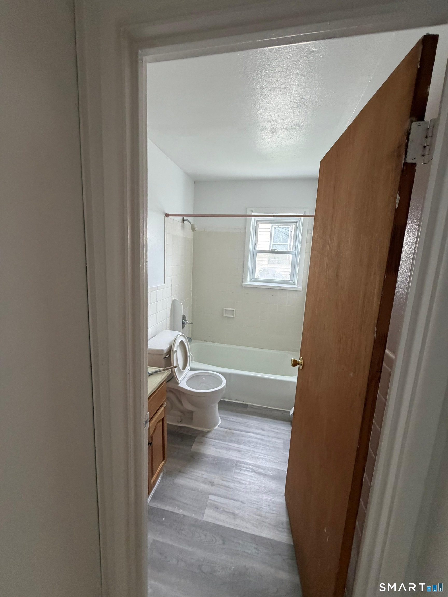 2240 Main East 1d Street Property Photo 8