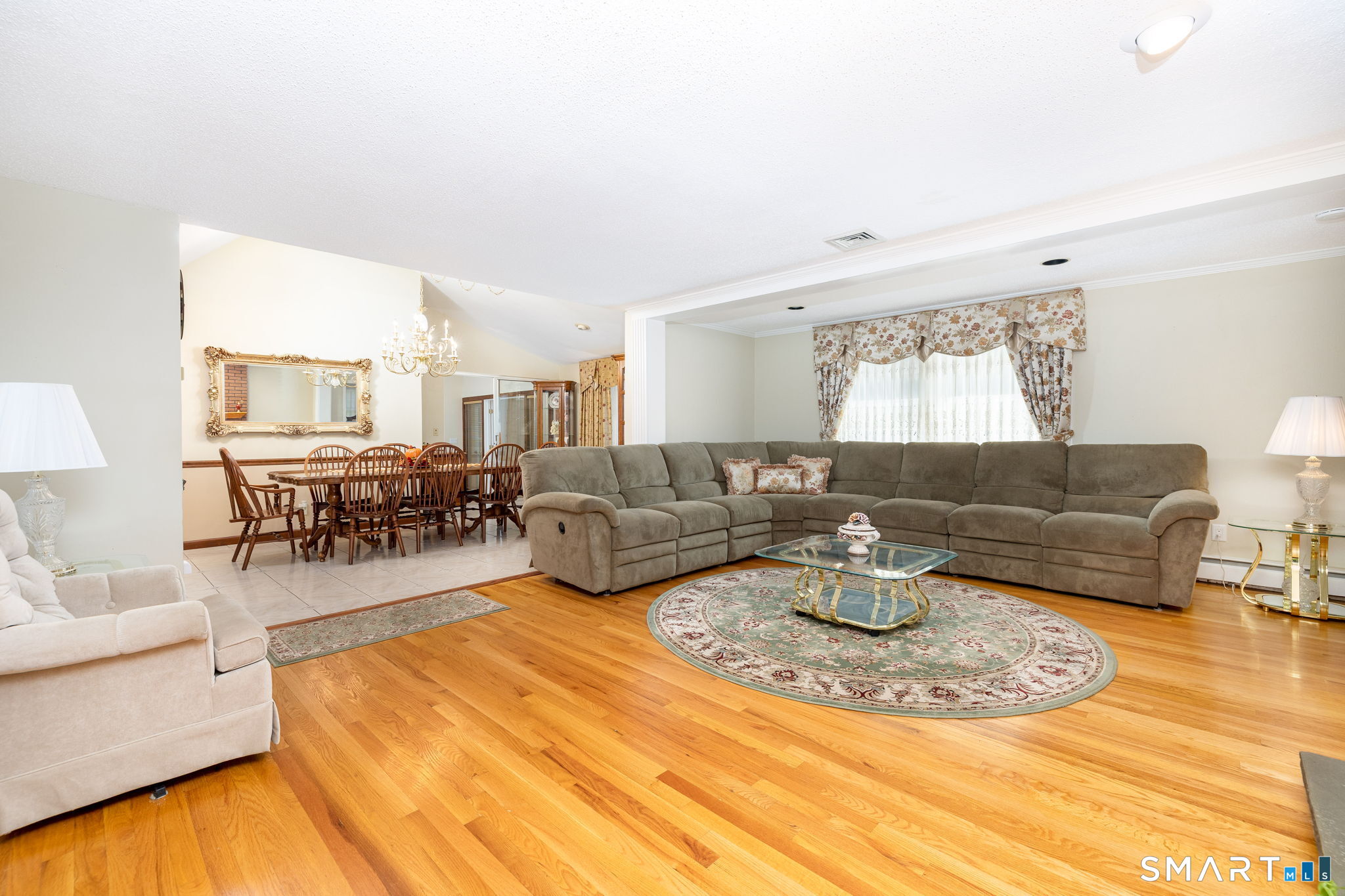 101 Collier Road Property Photo 6