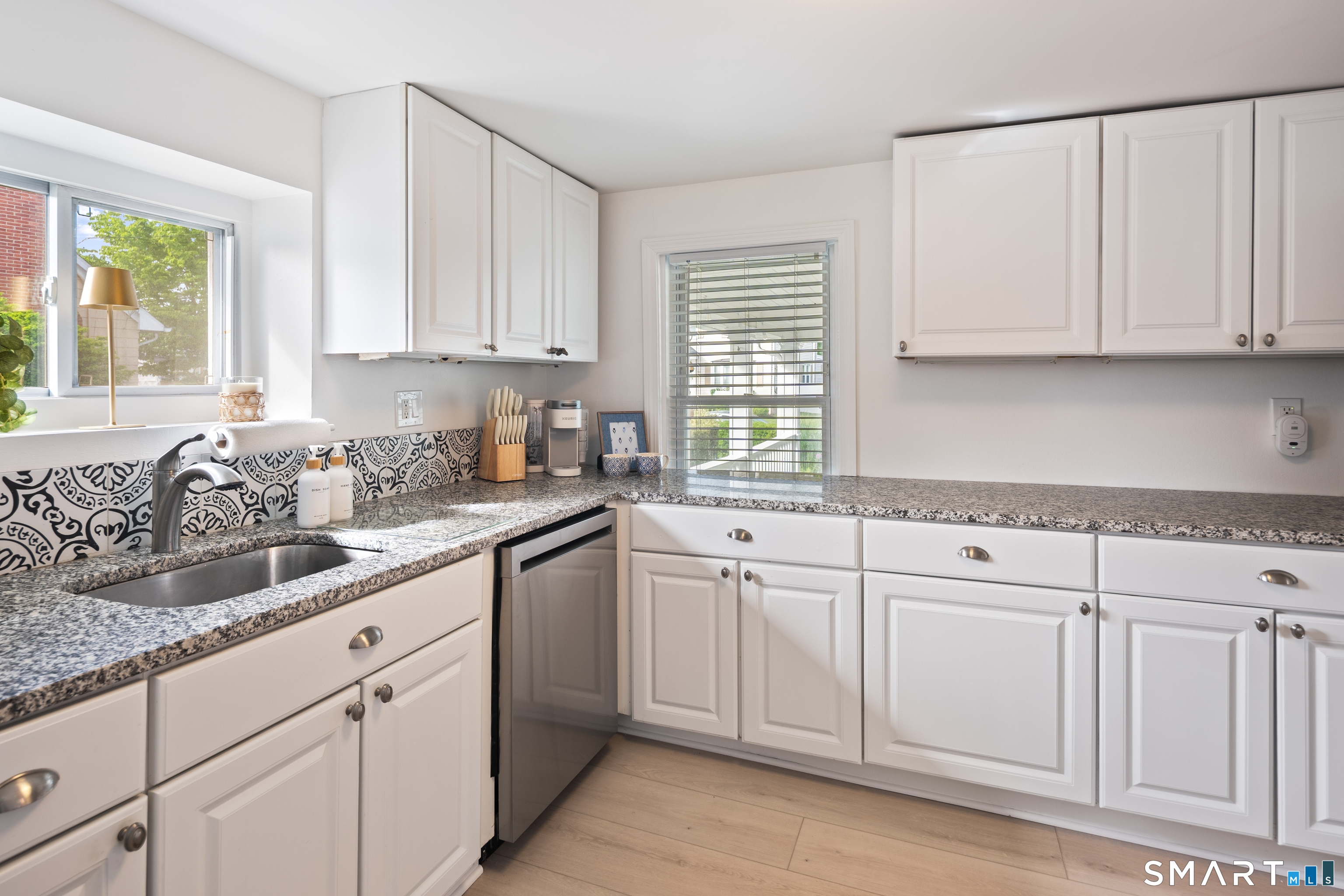 510 Reef Road Property Photo 11