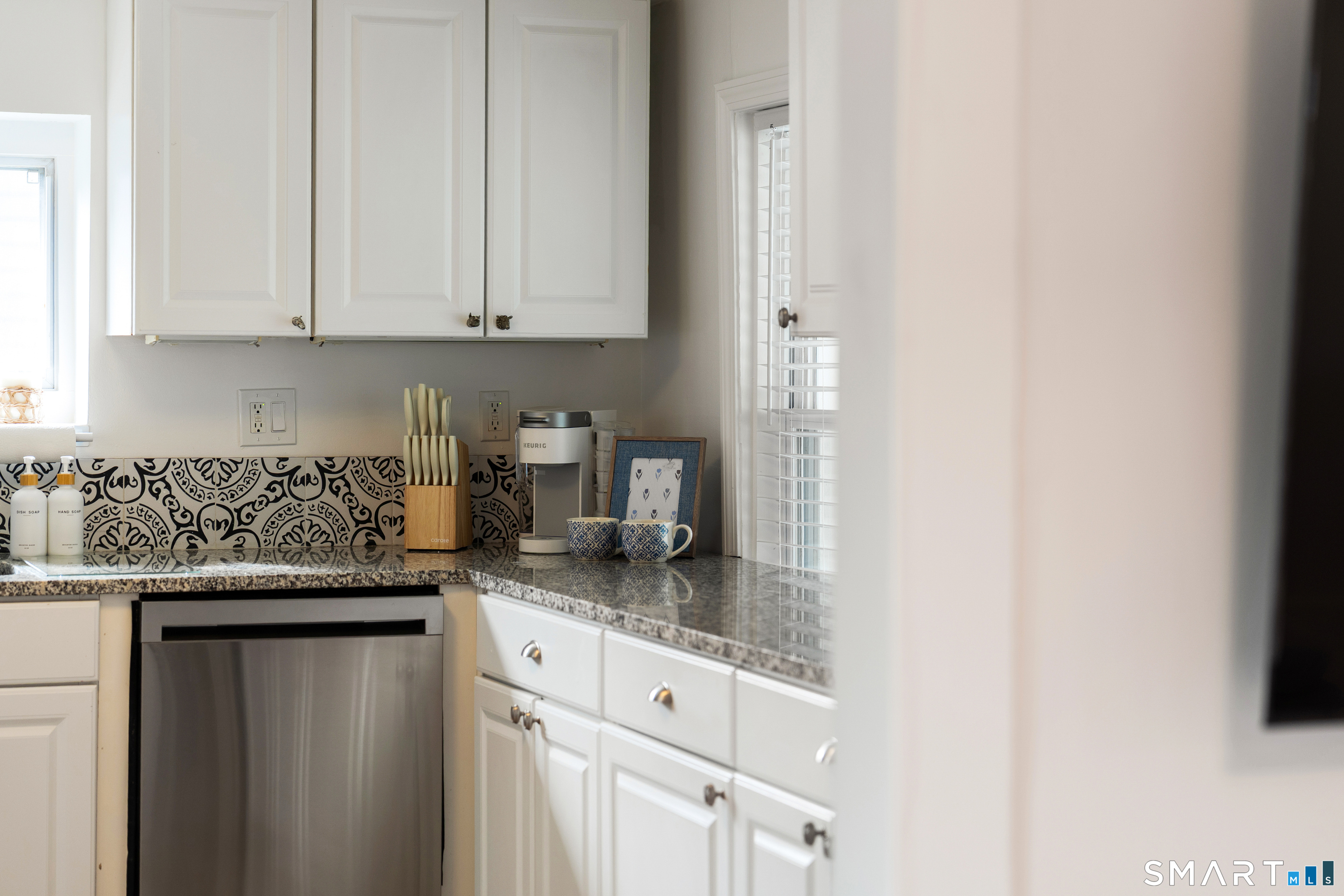 510 Reef Road Property Photo 12