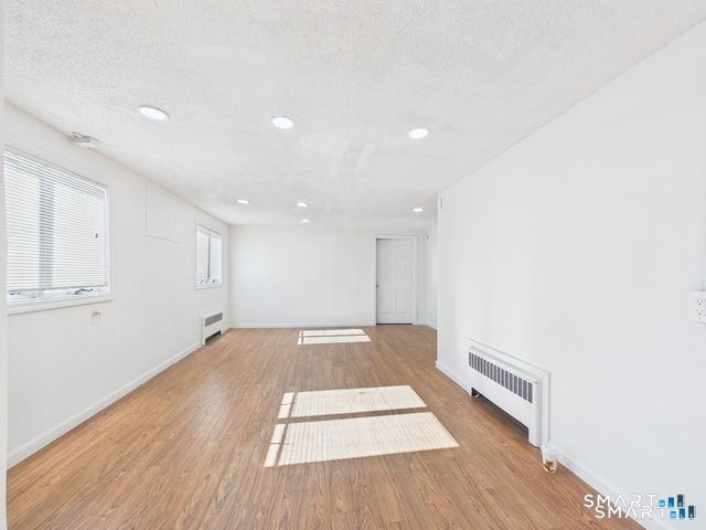 24175422 Property Photo 5