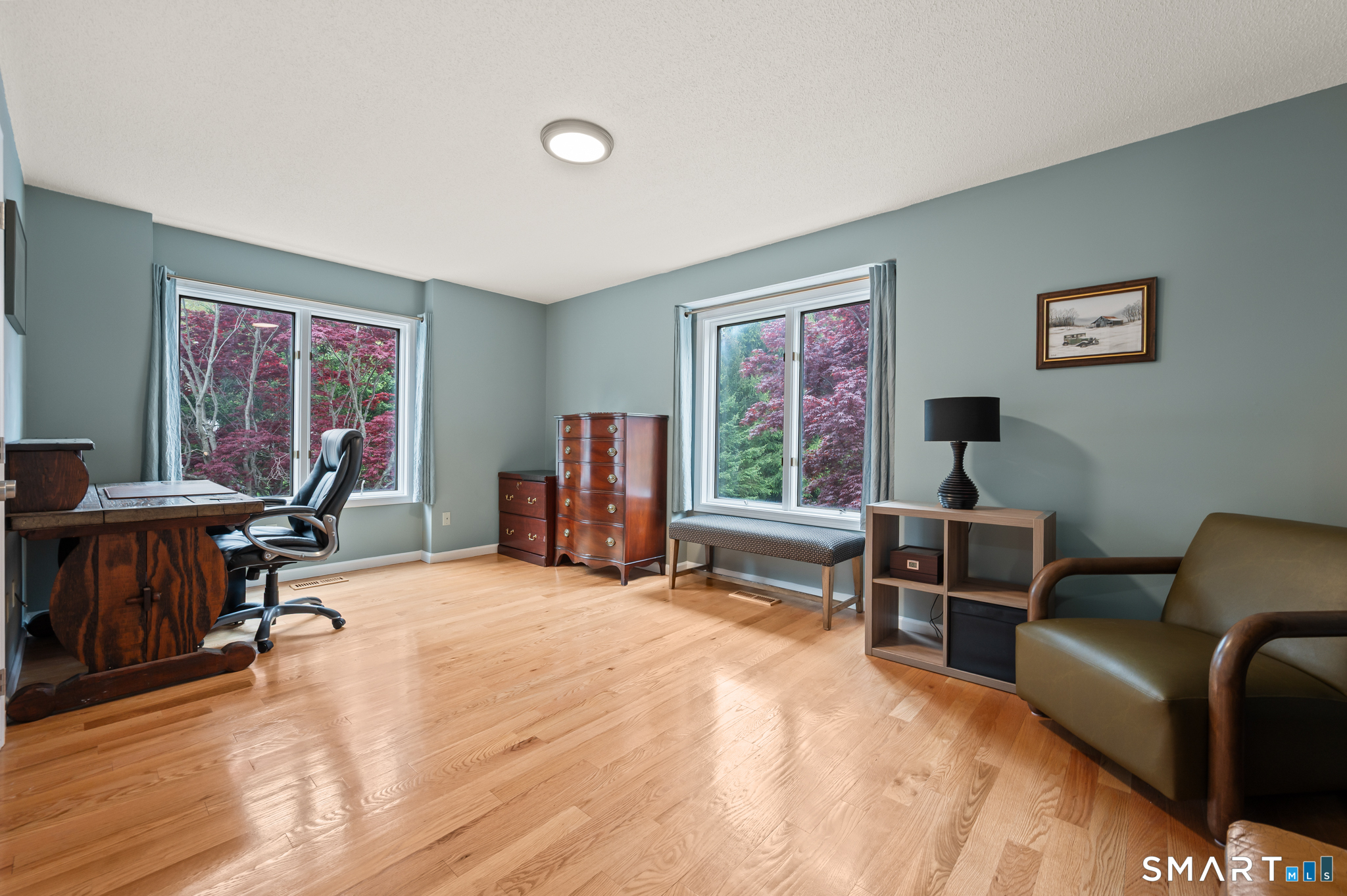 2 Executive Hill Road Property Photo 21