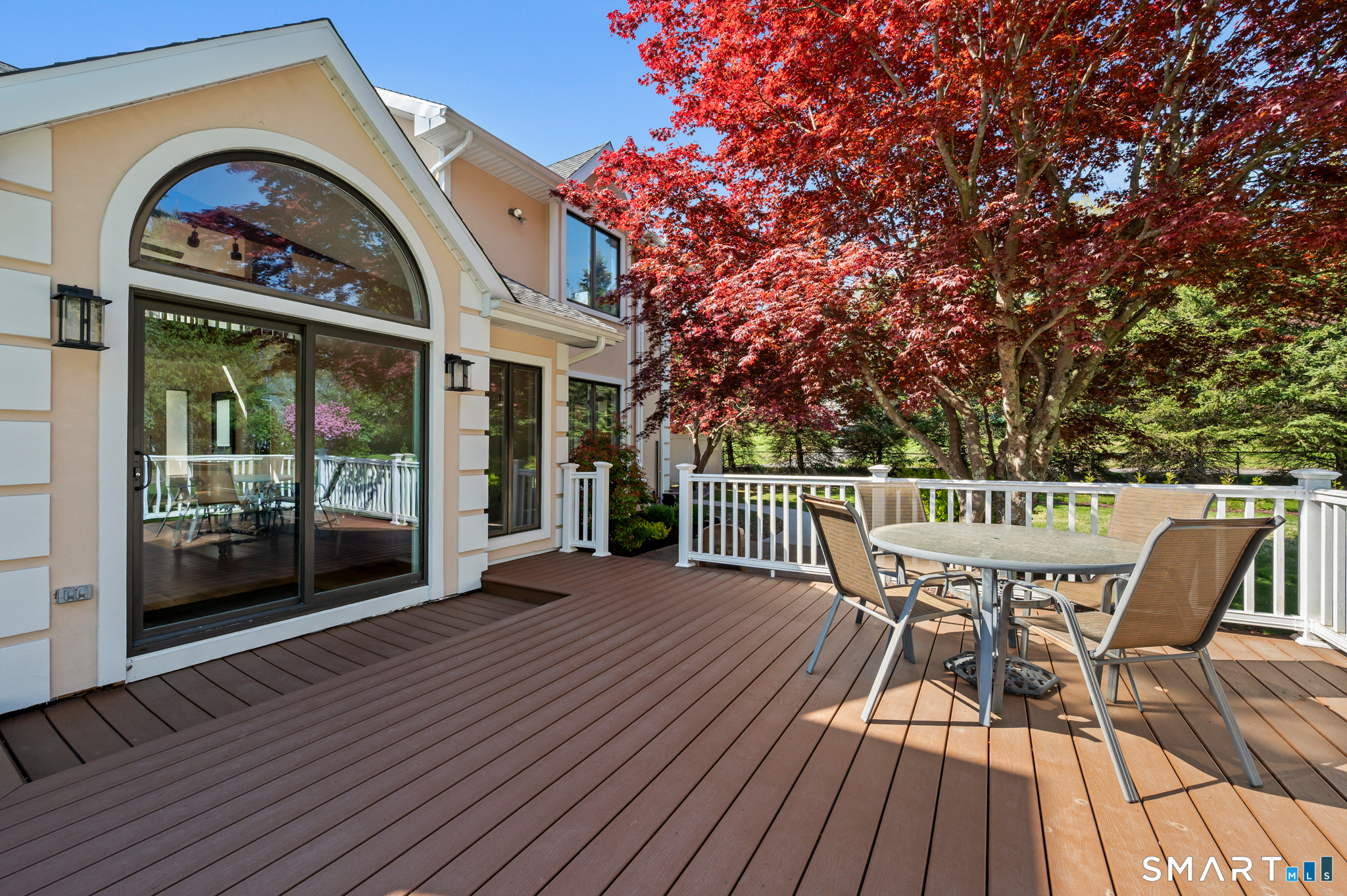 2 Executive Hill Road Property Photo 30