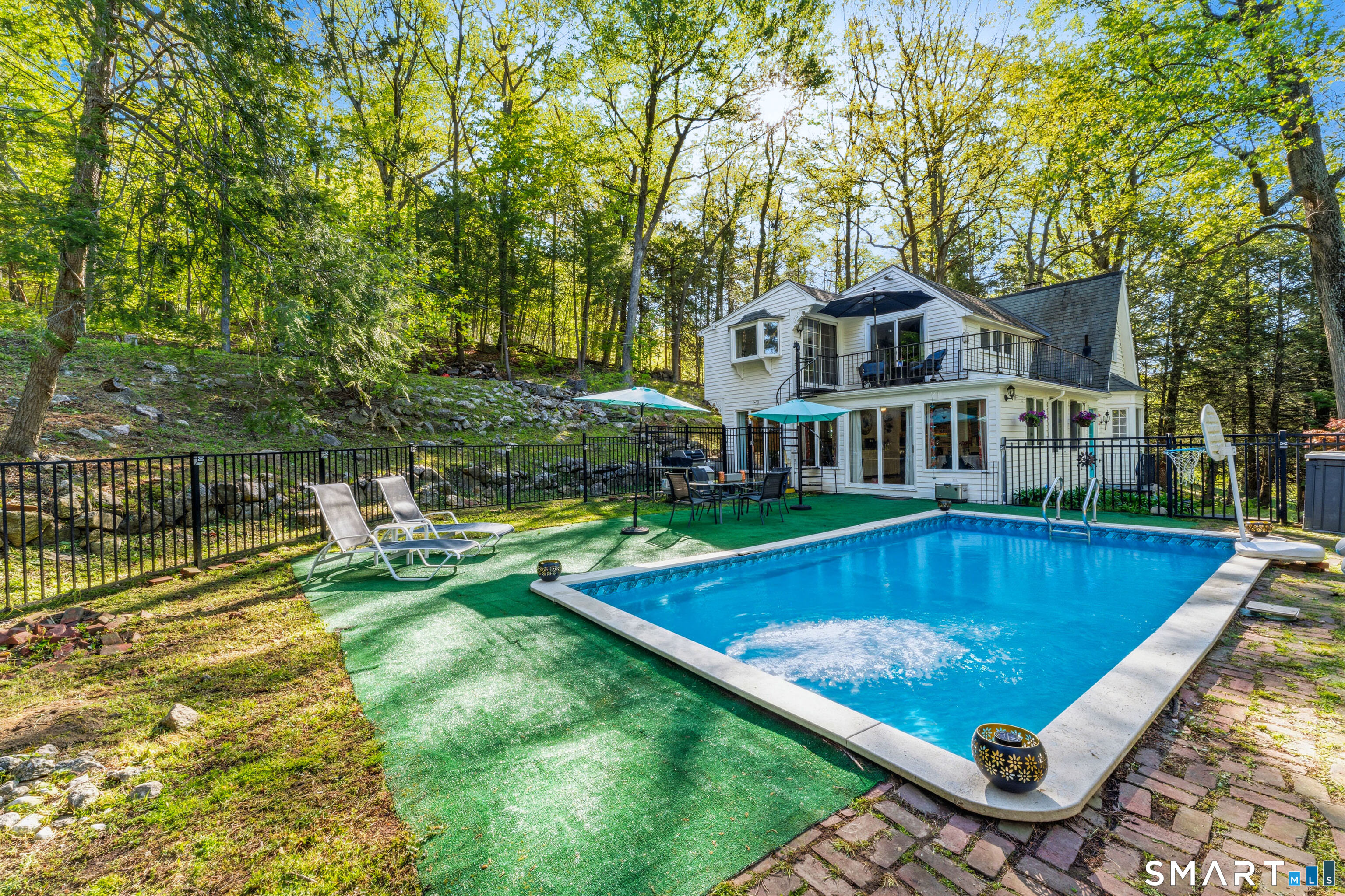 14 Rocky Hill Road Property Photo 3