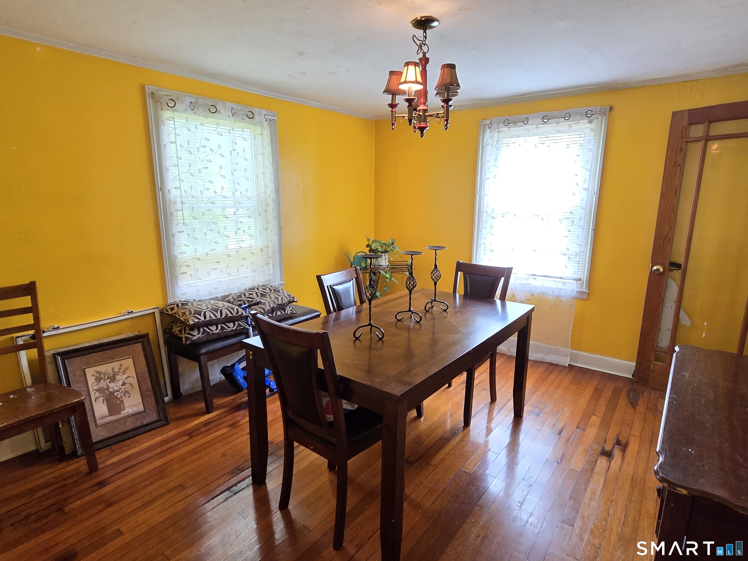 2711 Main Street Property Photo 4