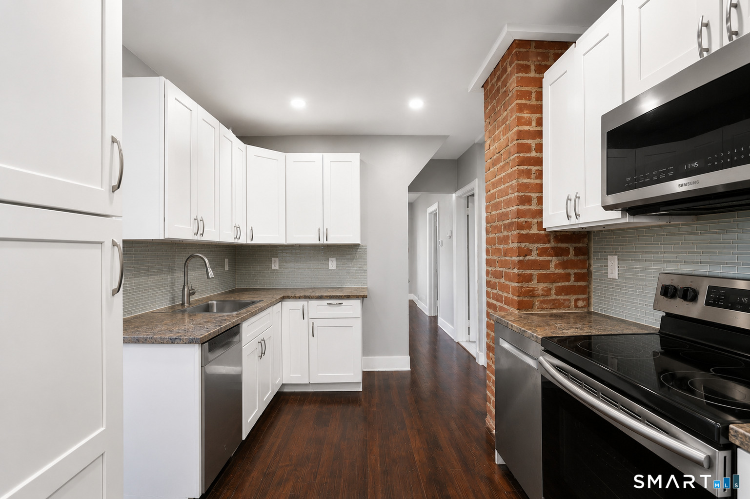 278 Cedar West Street Property Photo 12