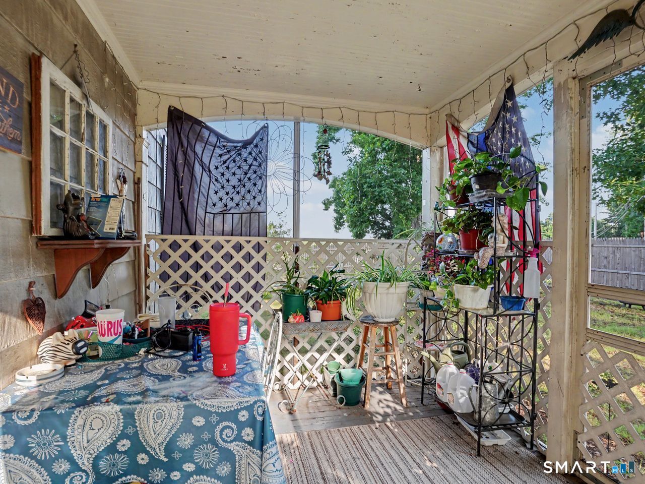 2 Forest North Circle Property Photo 16