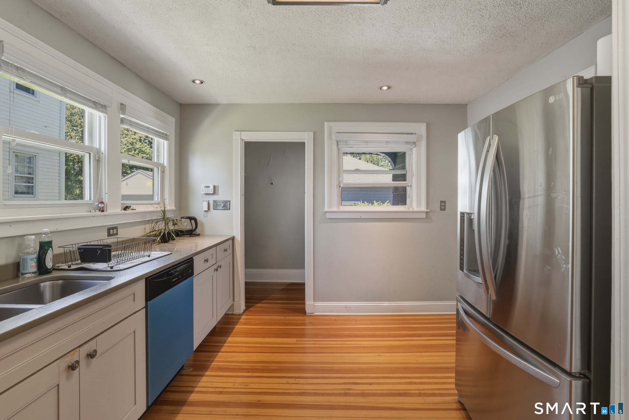 1390 Boulevard Property Photo 11
