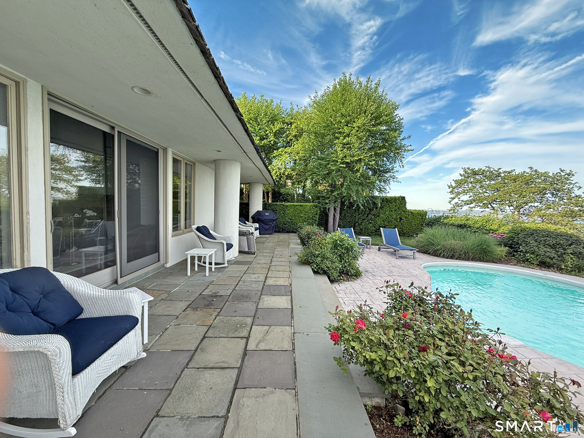 125 Battery Park Drive Property Photo 8