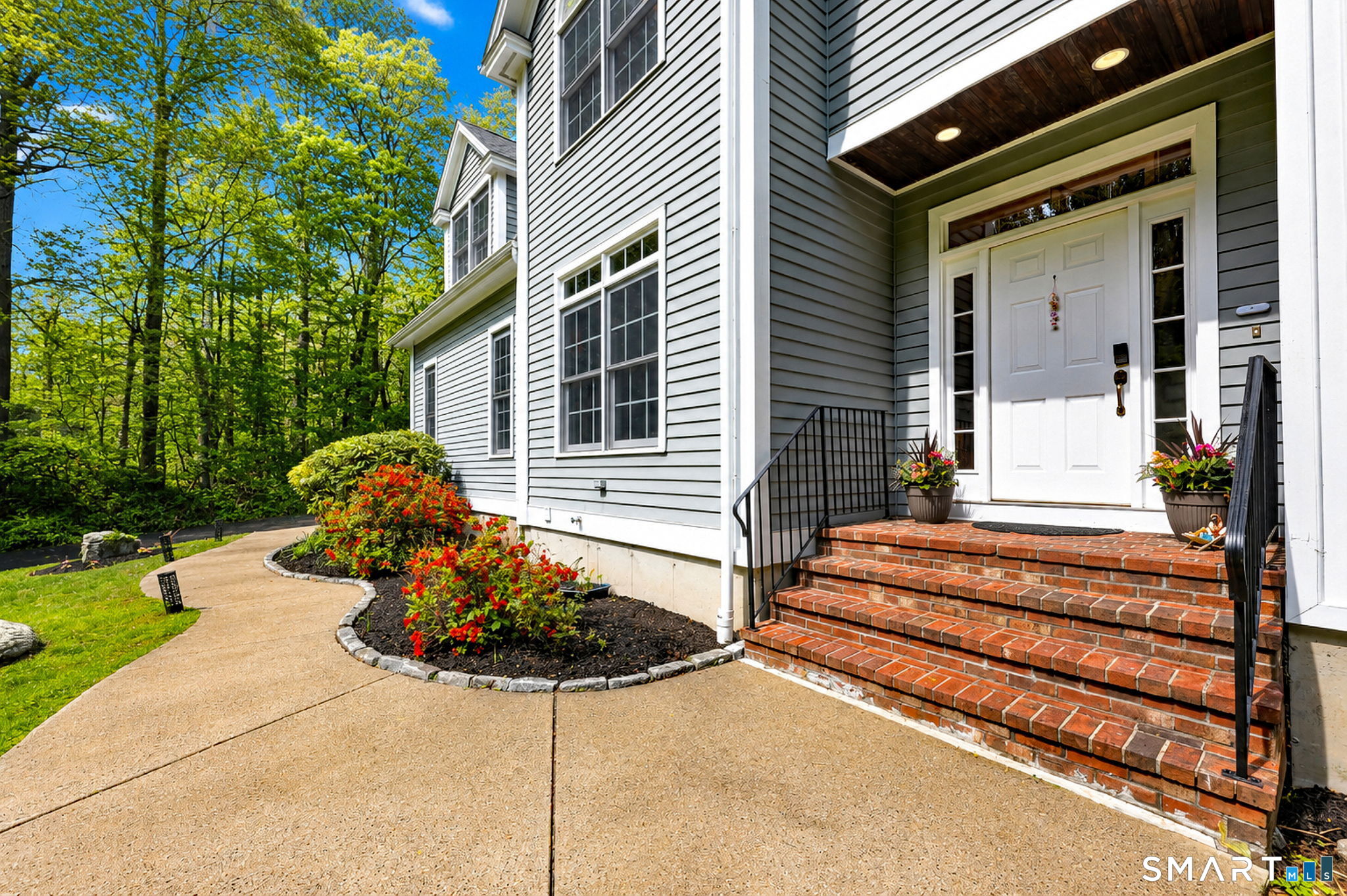 125 Peck Hill Road Property Photo 2