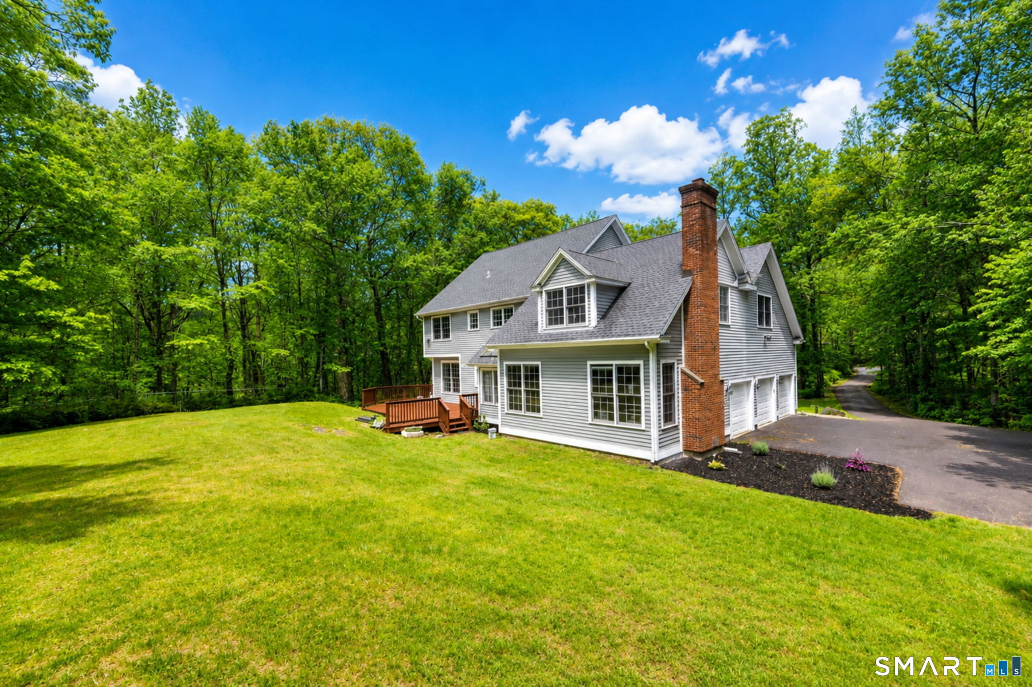 125 Peck Hill Road Property Photo 3