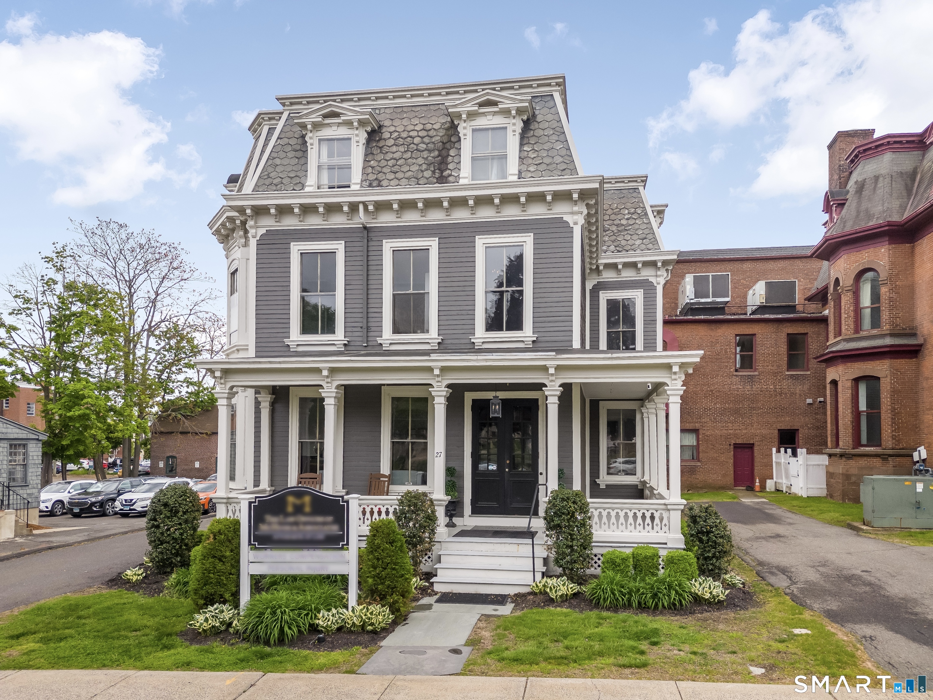 27 Pleasant Street Property Photo 1