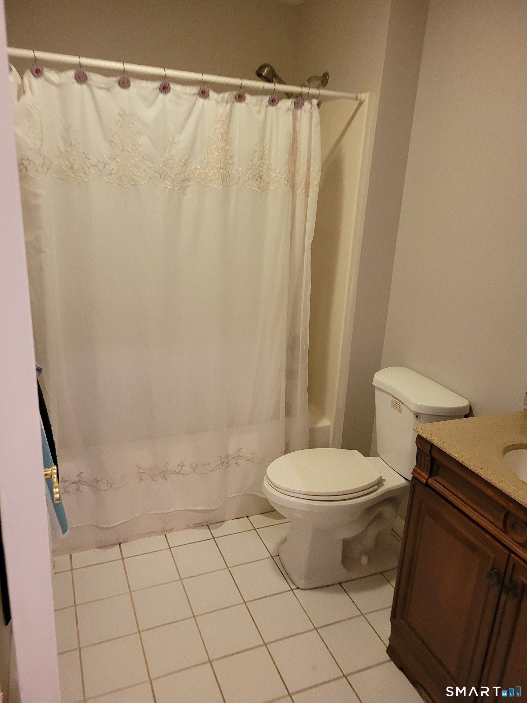 20 Georges Court Property Photo 2